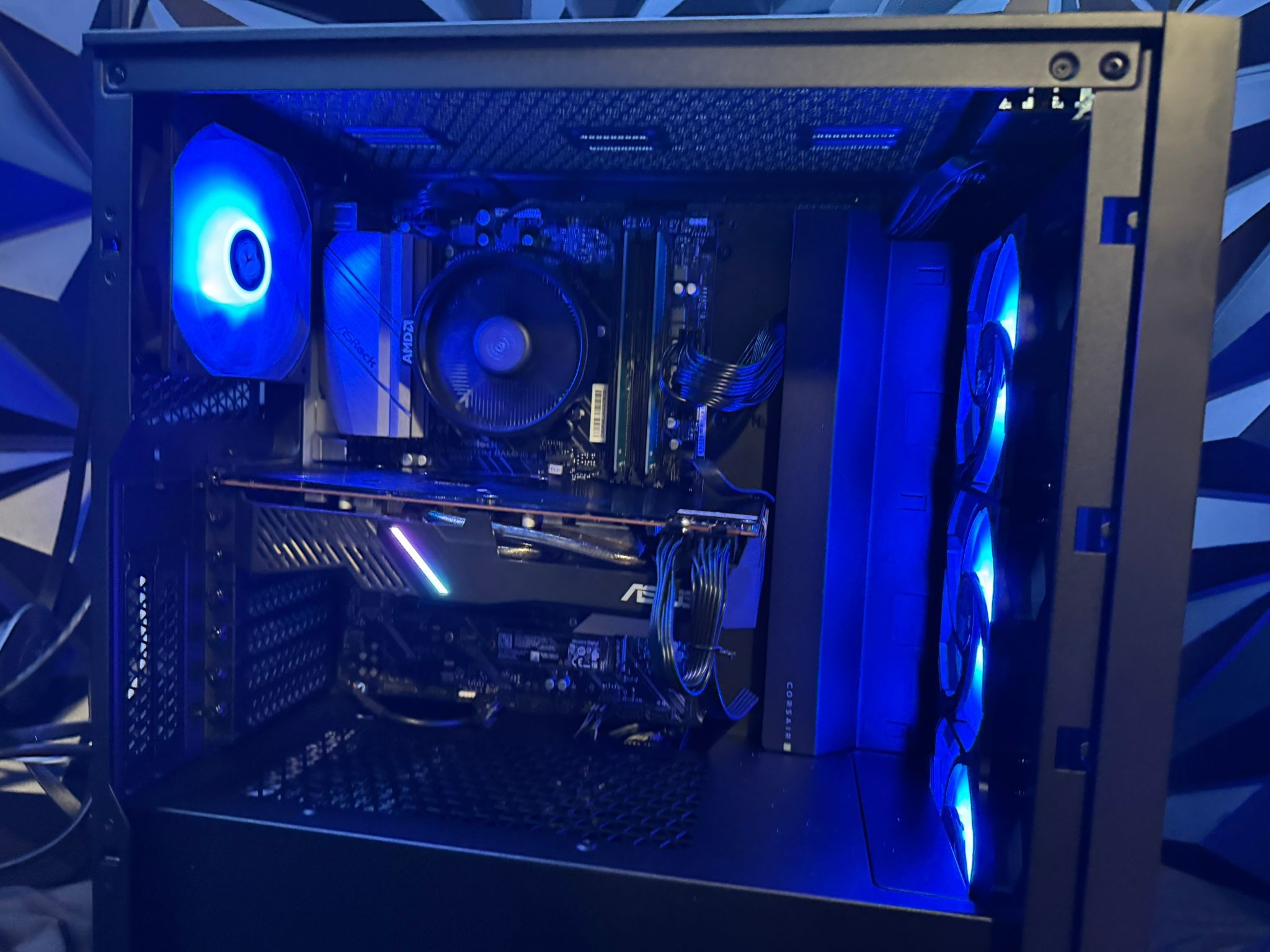 🔥 The Mid Daddy  🧔 Ryzen 5 3600| RX 5700 | 16 GB DR| 1.25 TB SSD