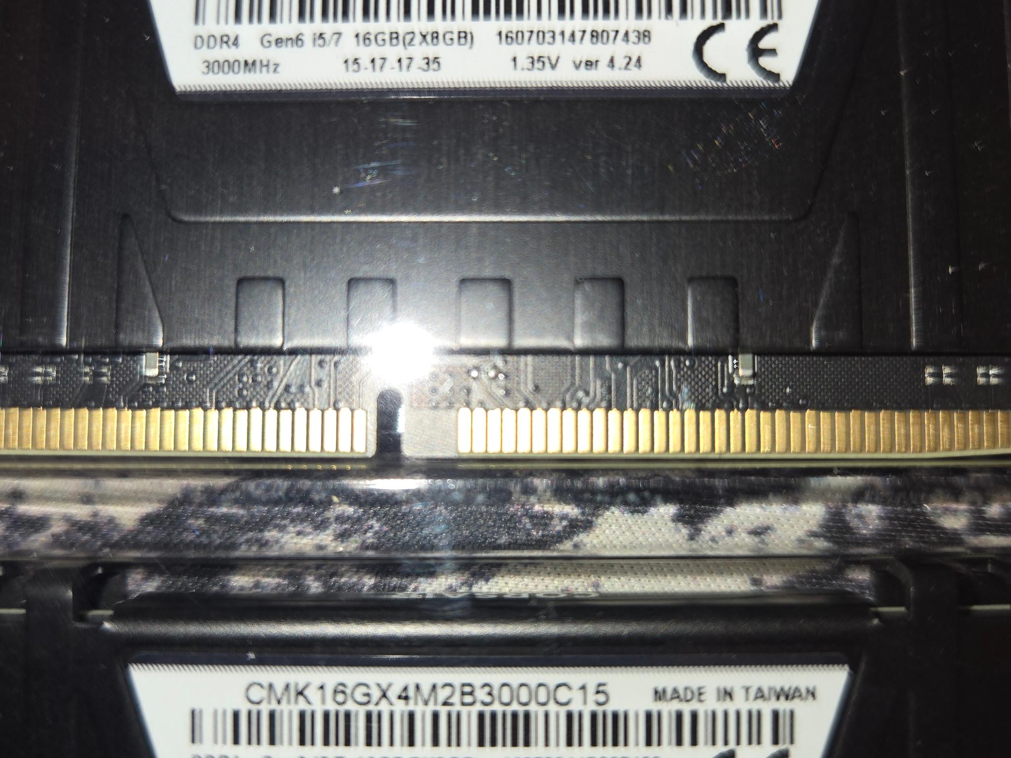 CORSAIR VENGEANCE LPX DDR4 2X8 GB (16 GB) 3000 MHz