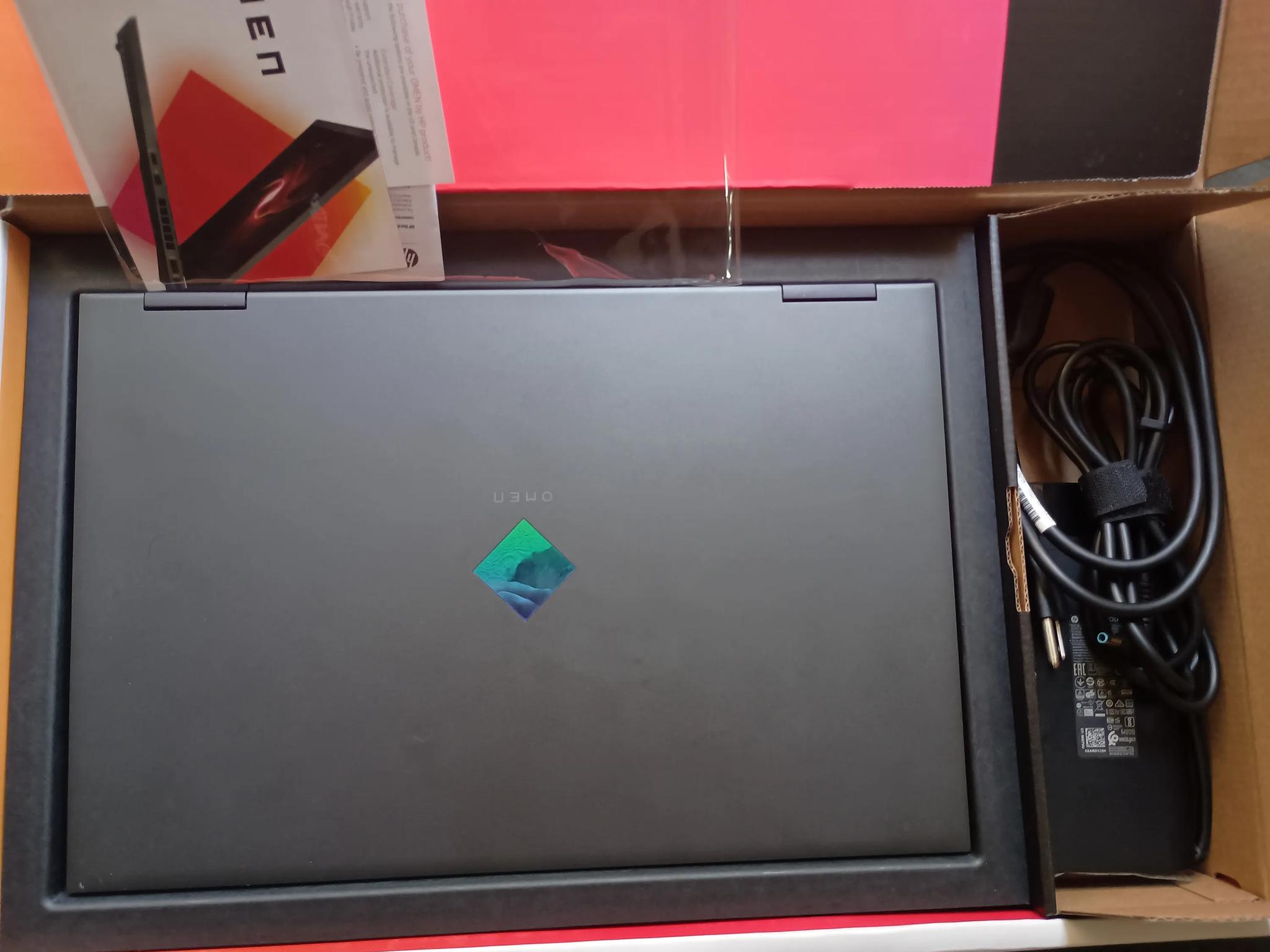 Omen 15 amd ryzen7 1660ti 512gb m.2 SSD 8gb ram