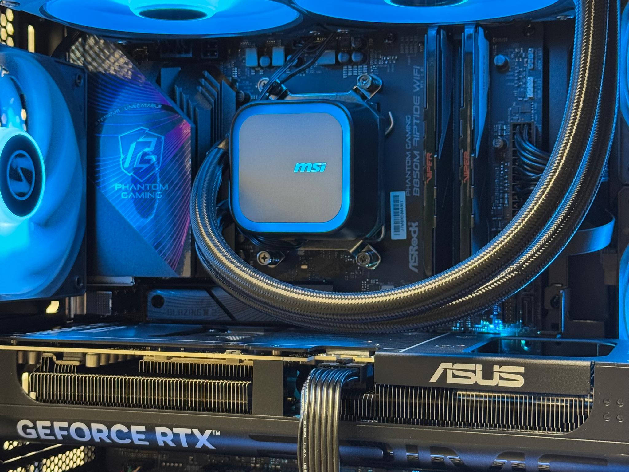 RTX 5070 / Ryzen 7 7700x / 32GB 6000MHz CL30 / 1TB storage / B850M / Windows 11 Pro