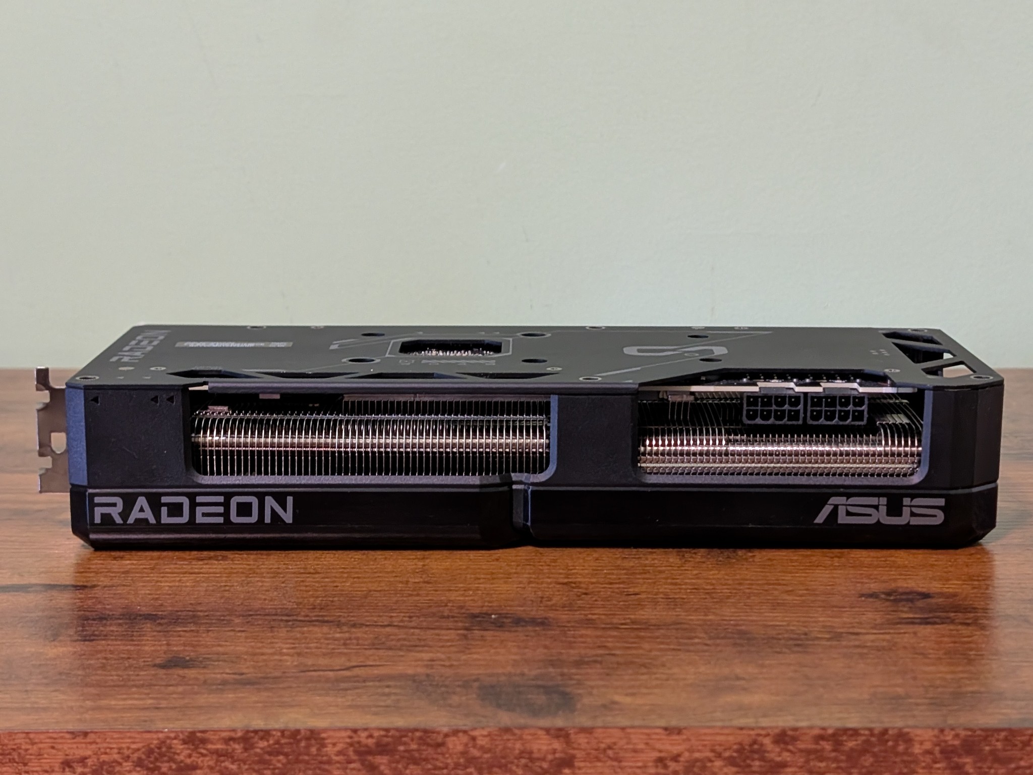 Asus DUAL RX 7700XT 12GB