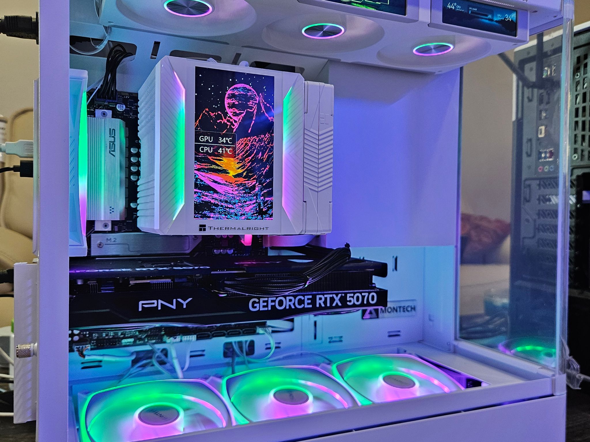RTX 5070 Gaming PC • Ryzen 7 9700X • 1TB M.2 • Jonsbo ZC-360 • 32GB DDR5 • Clean White