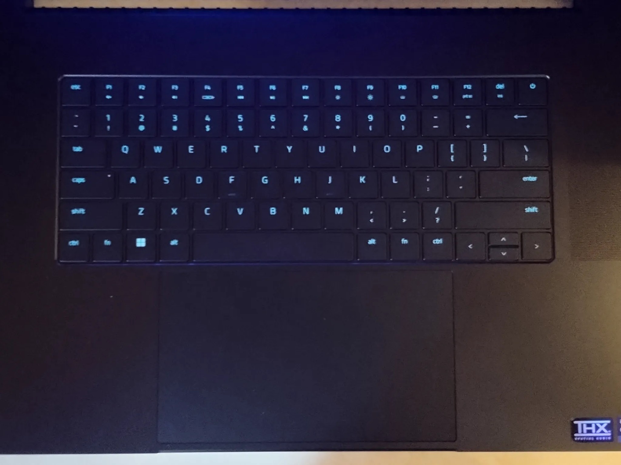 Razer Blade 18 240Hz QHD+ i9-13950HX 16GB RAM 1TB SSD RTX 4060