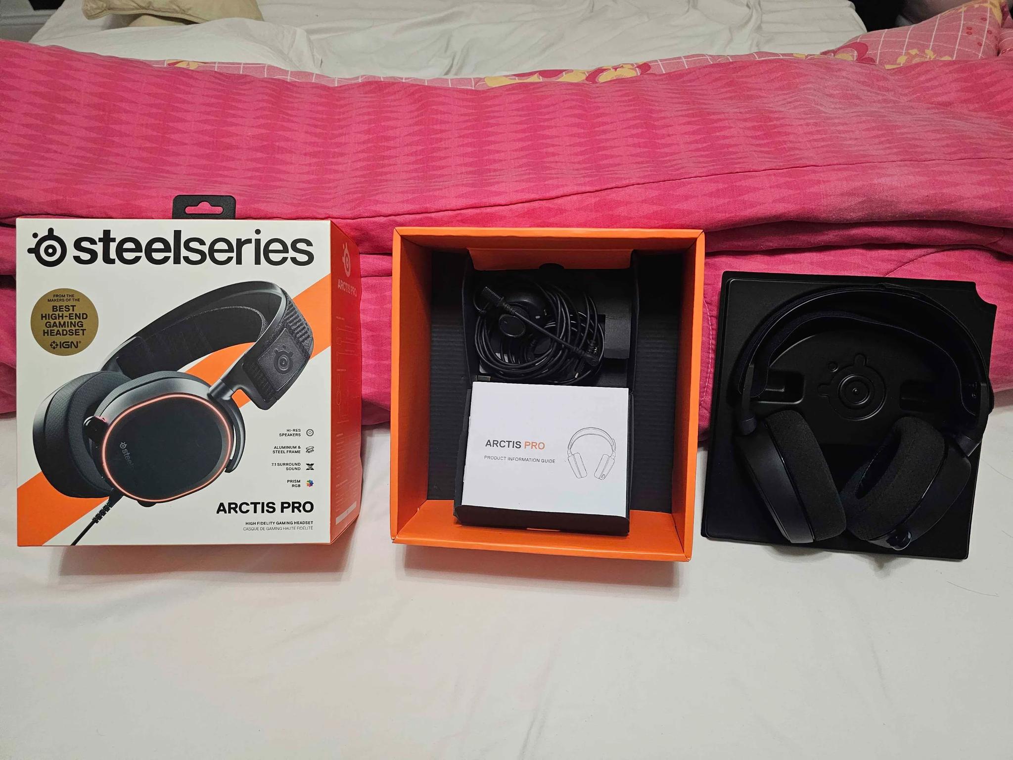 SteelSeries Arctic Pro Headset
