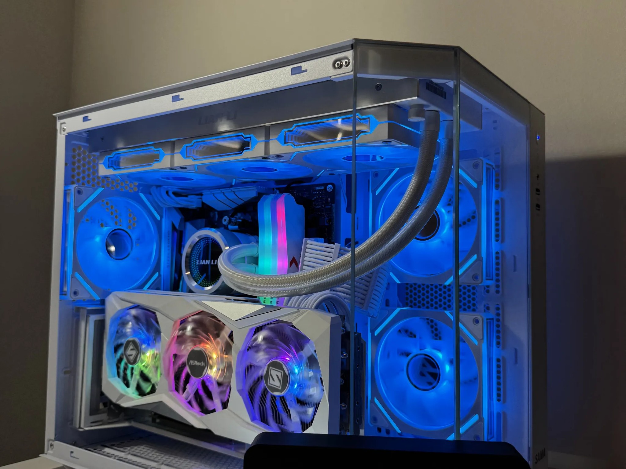 ⚪Steel Legend Boss⚪ 1440p/4K Gaming/Streaming | Ryzen 7 5700X3D, RX 7800XT, 1TB SSD, 32GB RAM