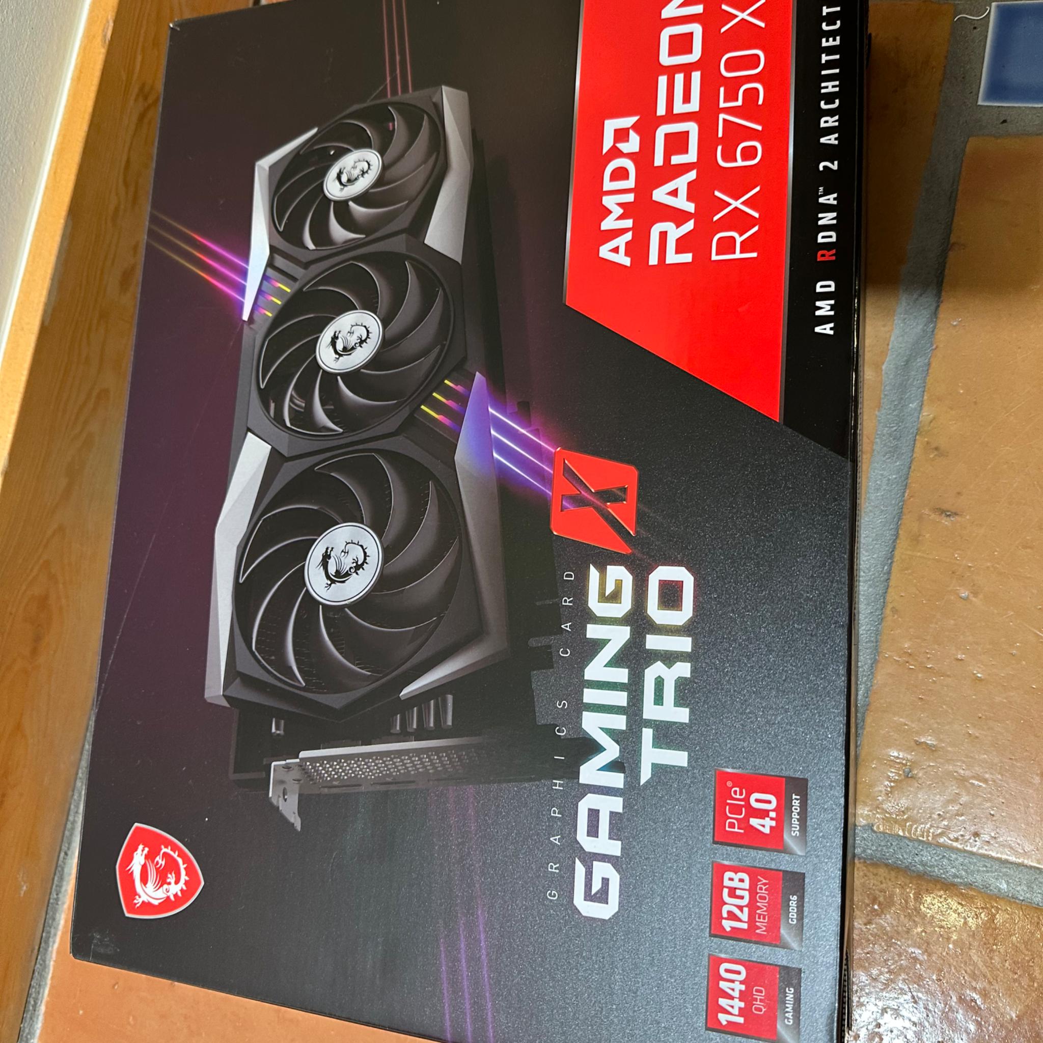 MSI RX 6750XT gaming trio X 12gb
