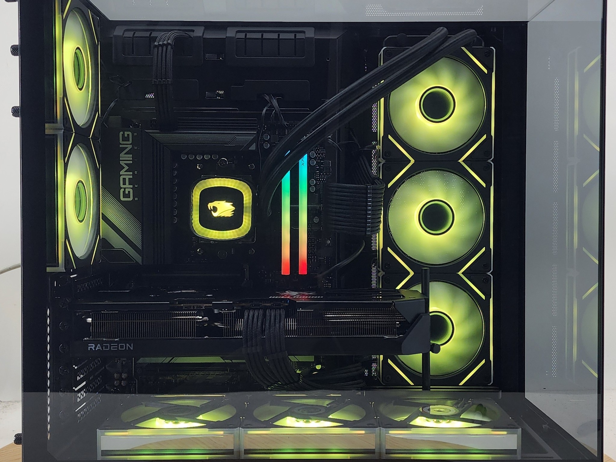 Gaming PC Ryzen 7 9700X 32GB RAM 2TB SSD RX 9070 XT 16GB Windows 11 Computer