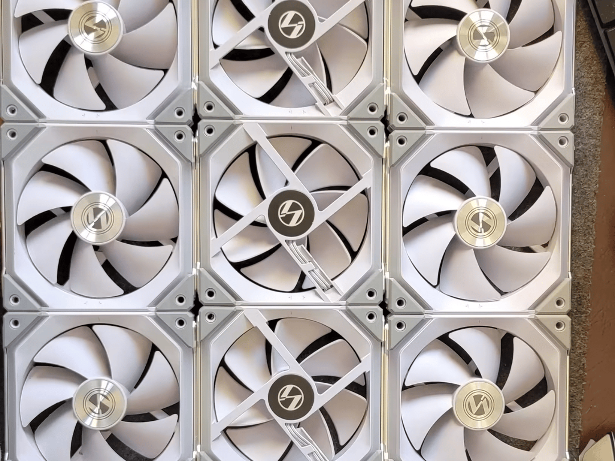 Lian Li UNI SL120 Case fans (9) White