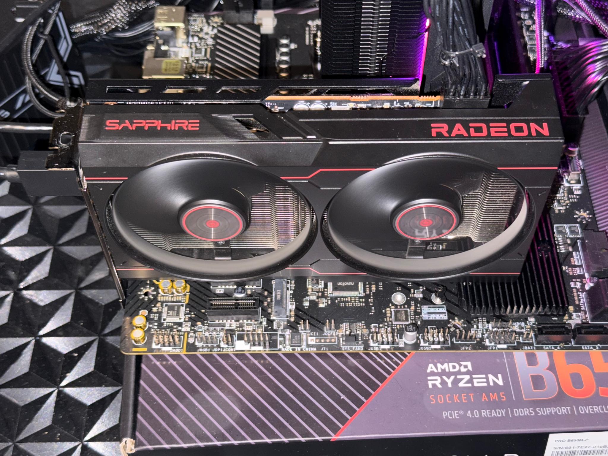 Sapphire PULSE Radeon RX 6600