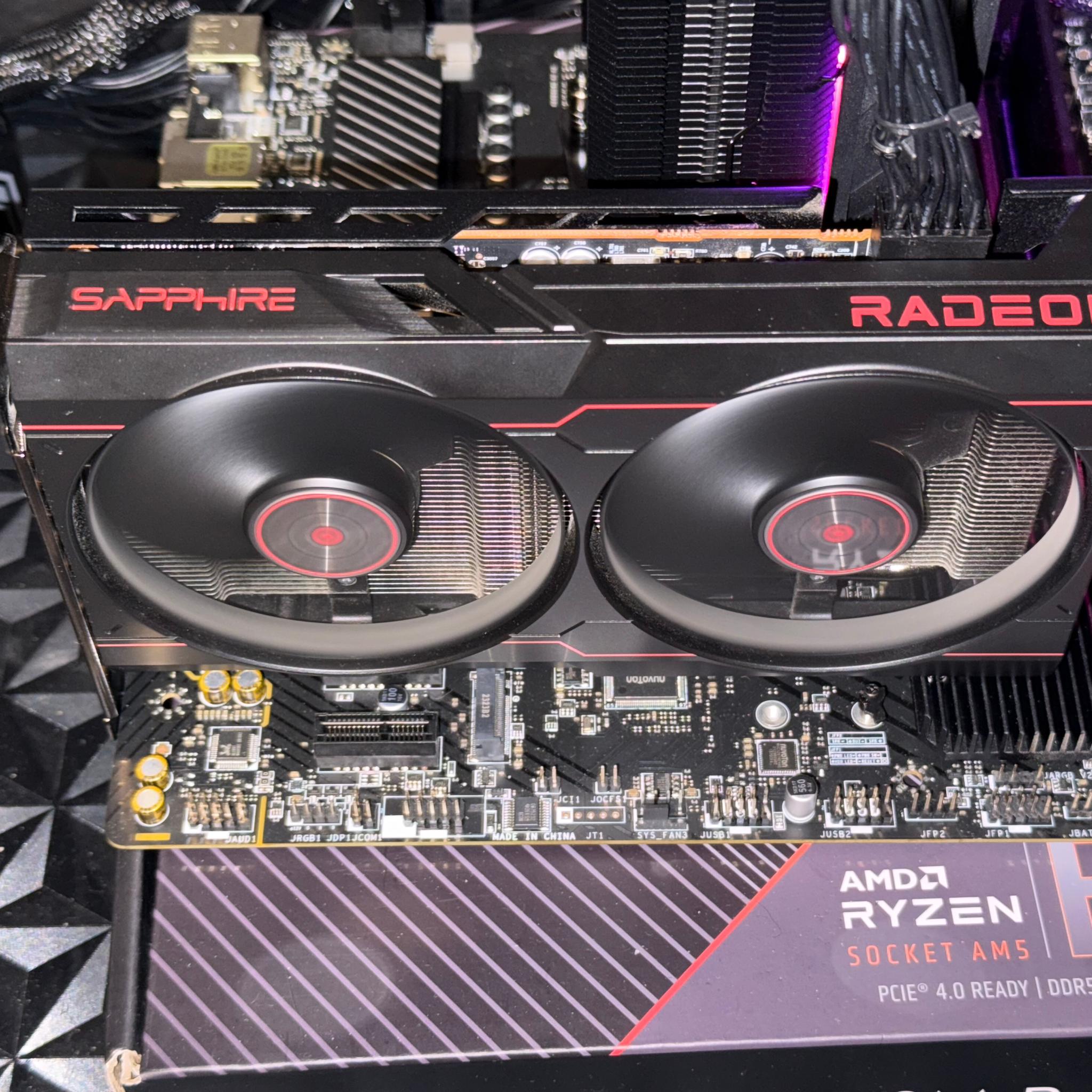 Sapphire PULSE Radeon RX 6600