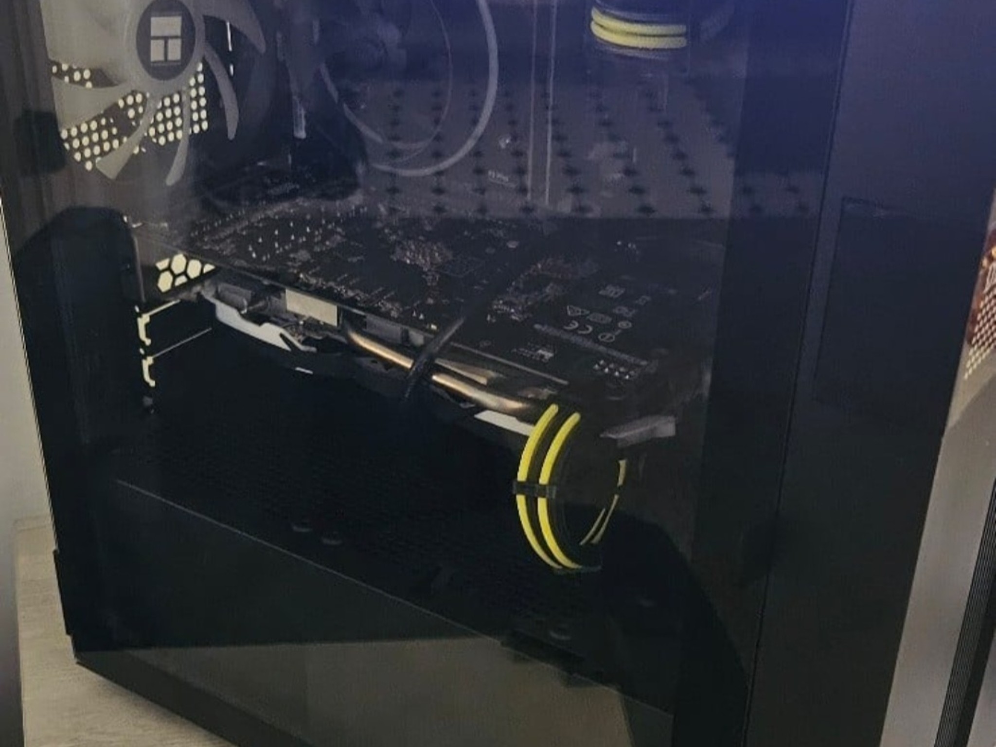 Budget Boss Gaming PC i5 8500 & RX 570