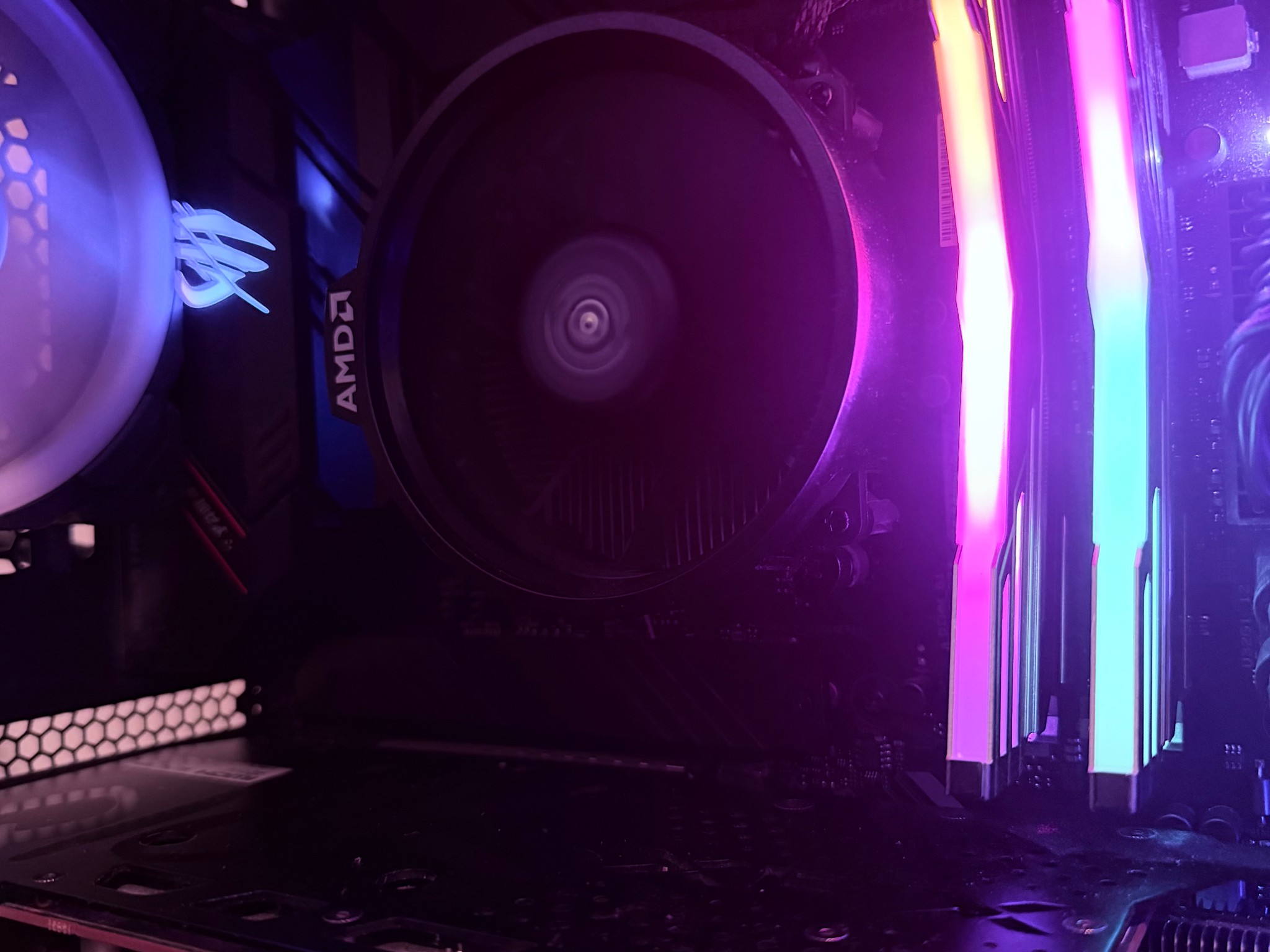 🔥🪖"War Machine"🪖🔥 | 1080/1440p Gaming | Ryzen 5 5600X | RX 6600xt | 16gb Ram | 1TB | WiFi