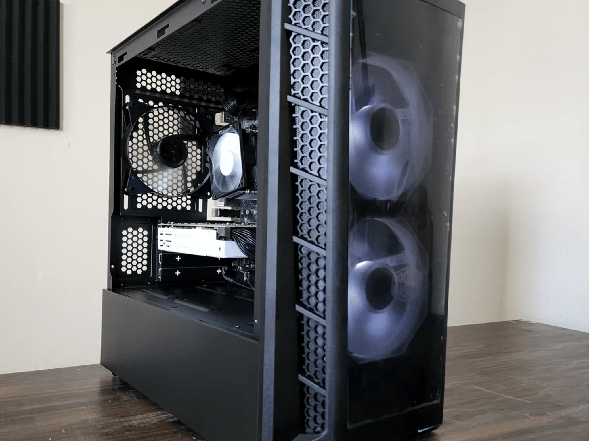 Intel Core i5 9400 // AMD Radeon RX5500 4GB // T-Force 2x8 16GB 3000MHz
