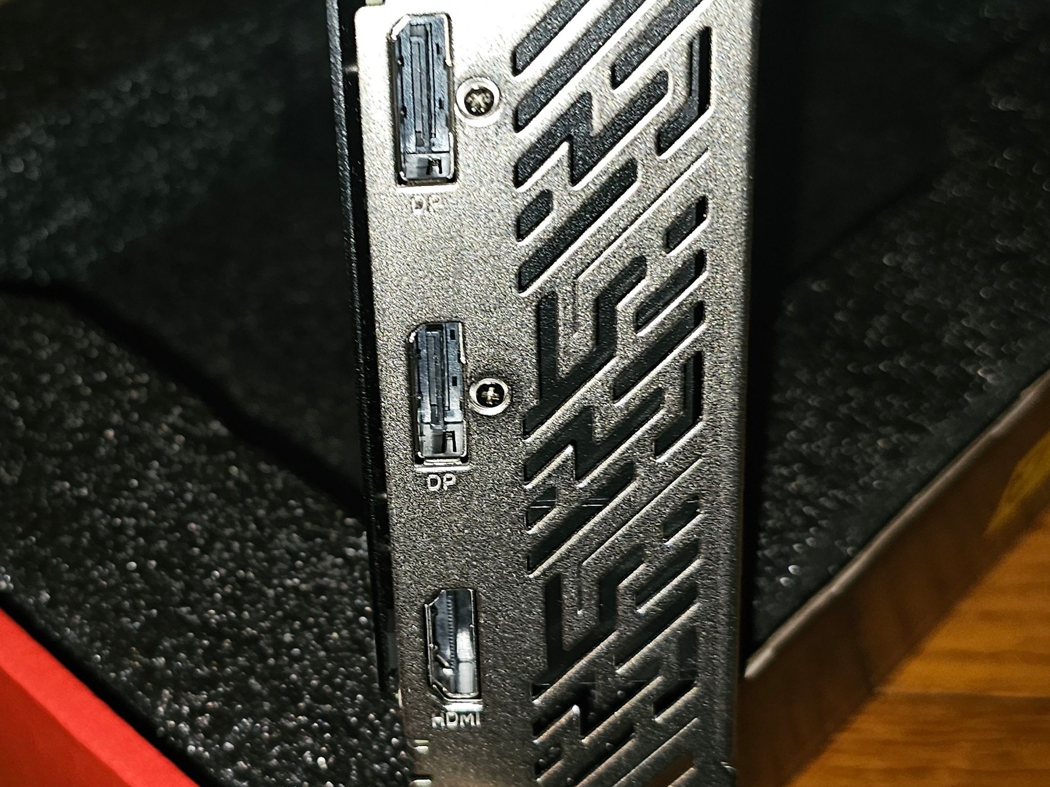 ASRock Challenger RX 9060XT