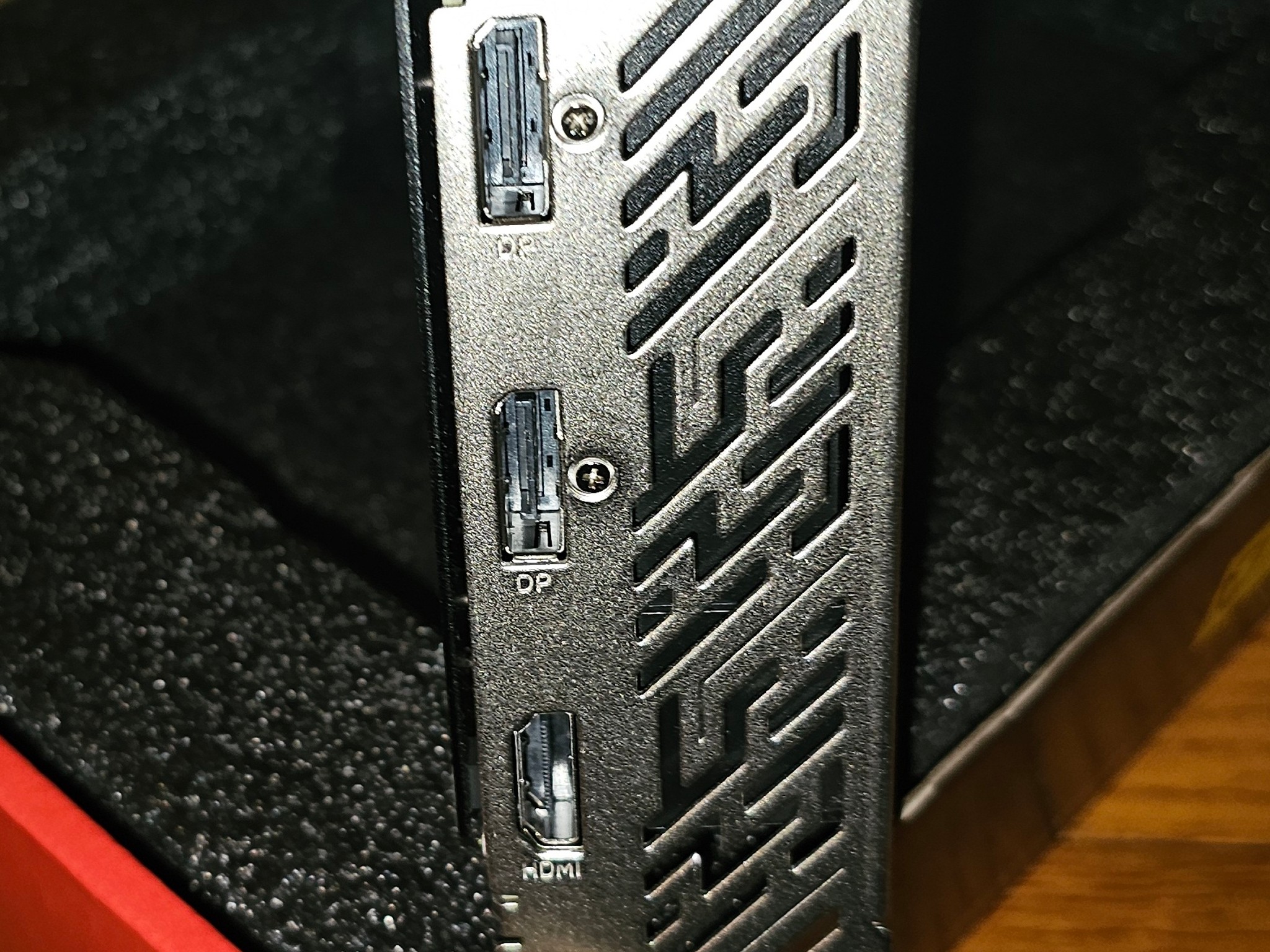 ASRock Challenger RX 9060XT