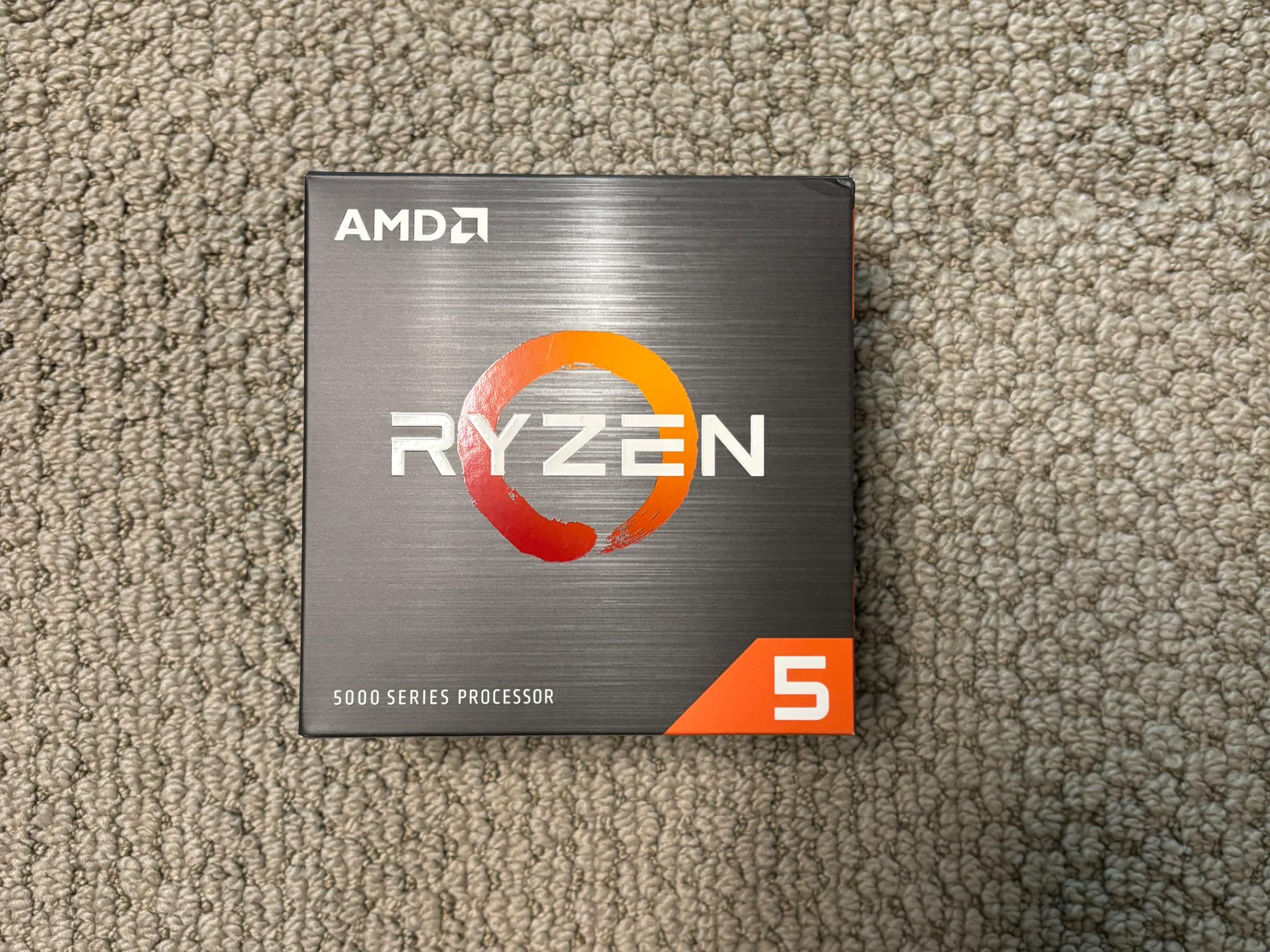 AMD RYZEN 5 5600 includes fan