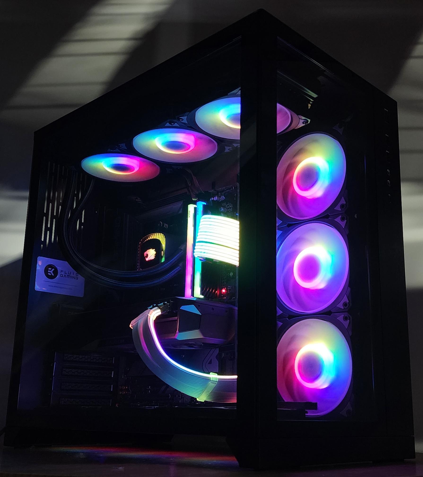 Gaming PC Ryzen 7 9700X 32GB RAM 1TB SSD RX 7900 XT 20GB Windows 11 Computer