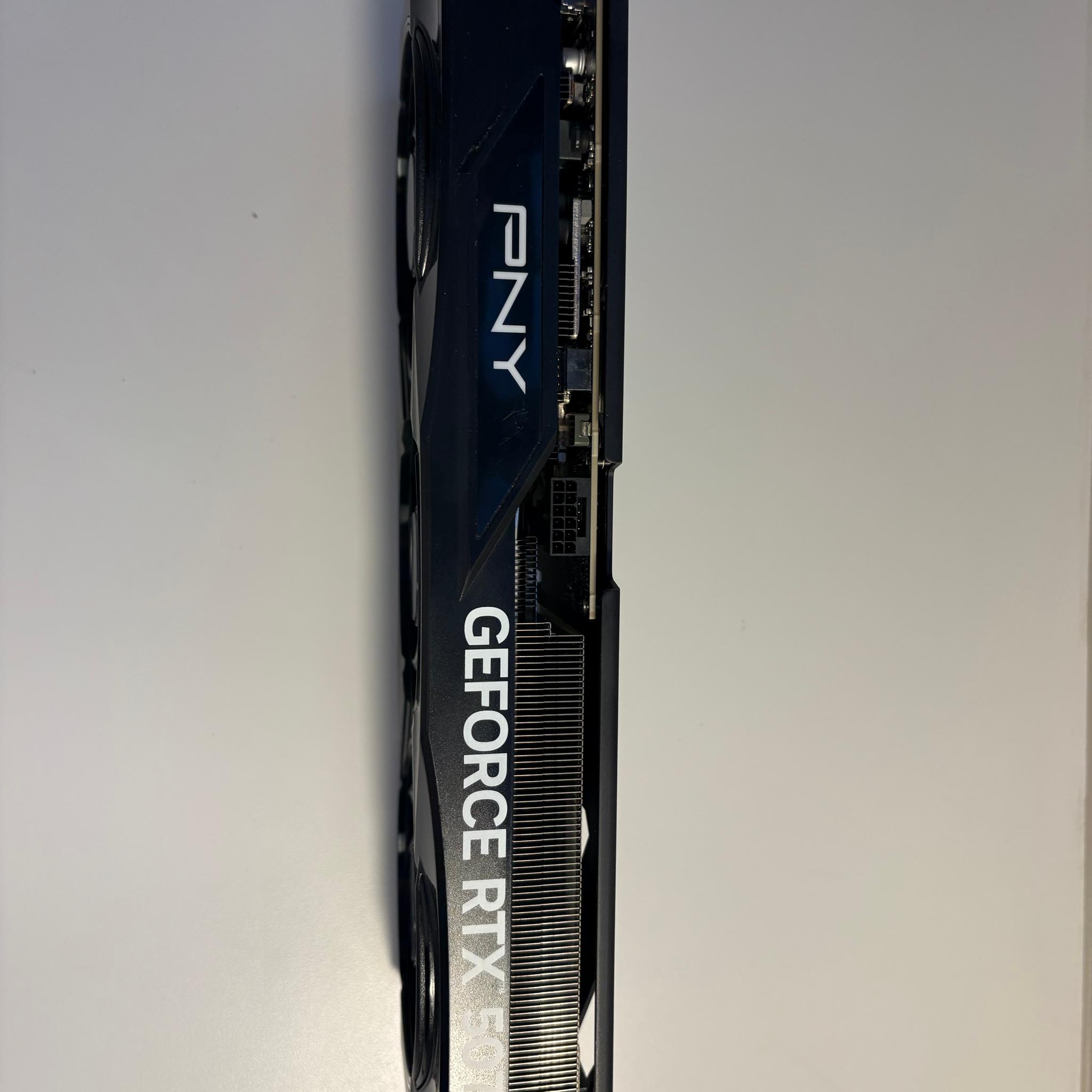 PNY GeForce RTX 5070 Overclocked Triple Fan