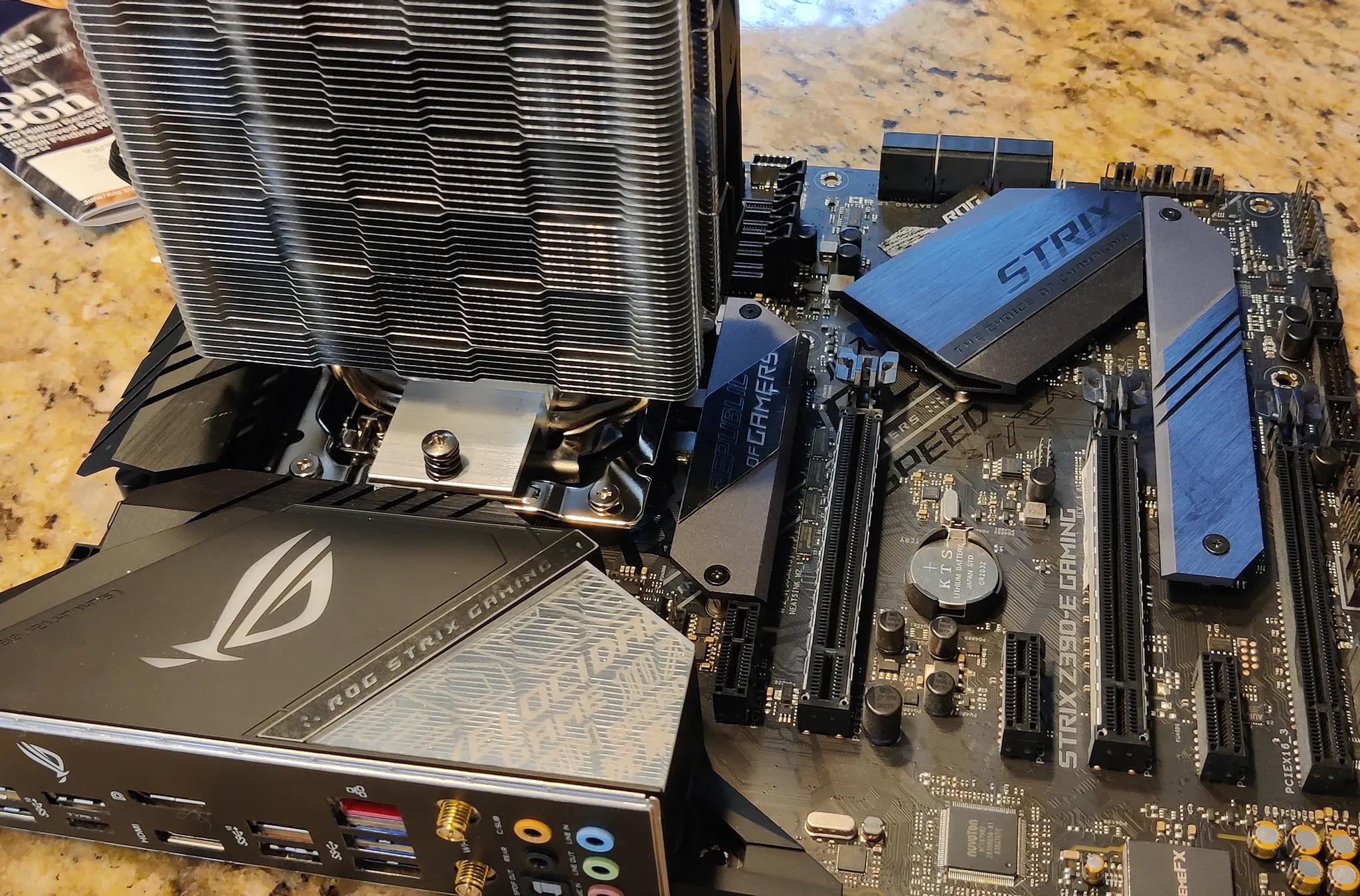 Asus Strix Z390 w/I7 9700k