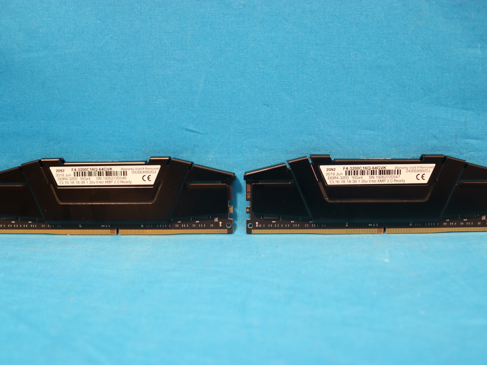 G.Skill RipJaws V 32GB (2x16GB) DDR4-3200MHz CL16 1.35V Desktop RAM F4-3200C16Q-64GVK