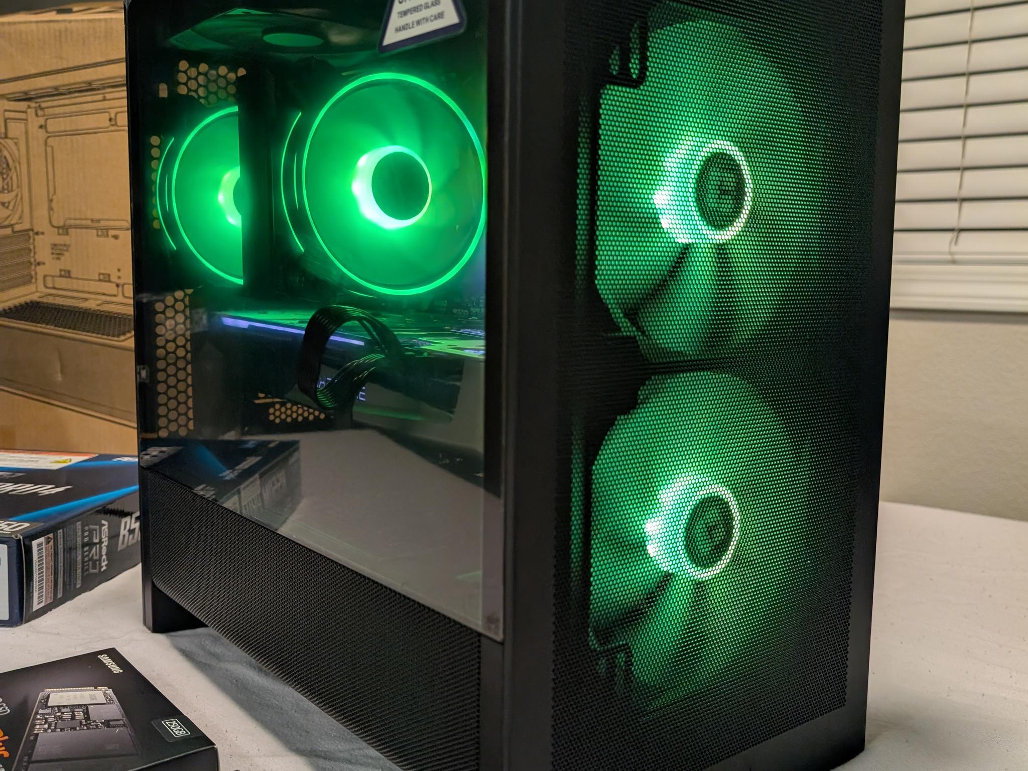 | RYZEN 3600 | RX5700XT | B550 | 16GB