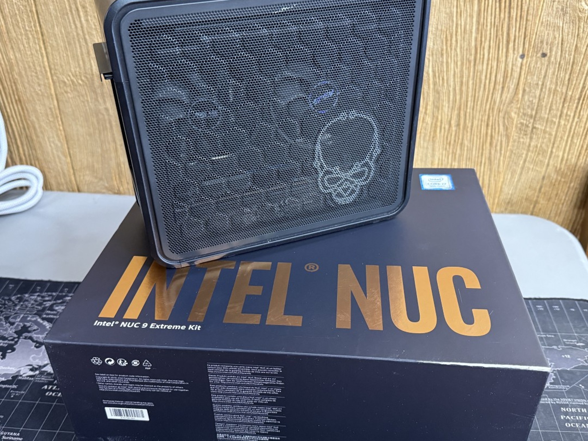 Intel Nuc 9 Extreme (NUC9i7QNX), i7-9750H 6C/12T, 32GB Ram, RTX 3060 TI, 500GB (Boot) / 1TB (Data)