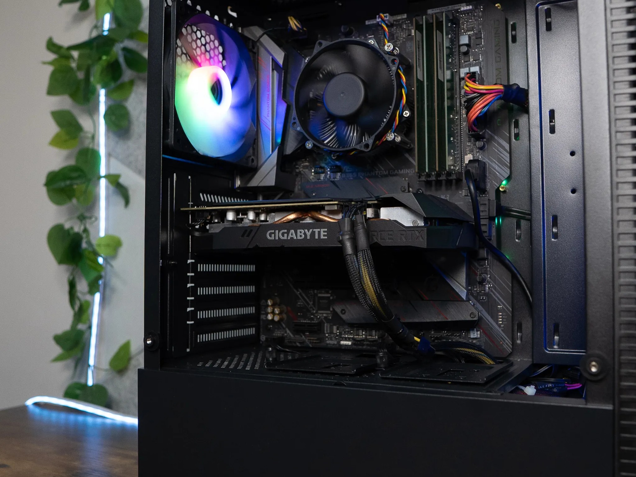 🍬🚀 | GIGABYTE RTX 2060 6GB | INTEL i7 8700 | 32GB DDR4 RAM | 1.25TB | Candy Rocket