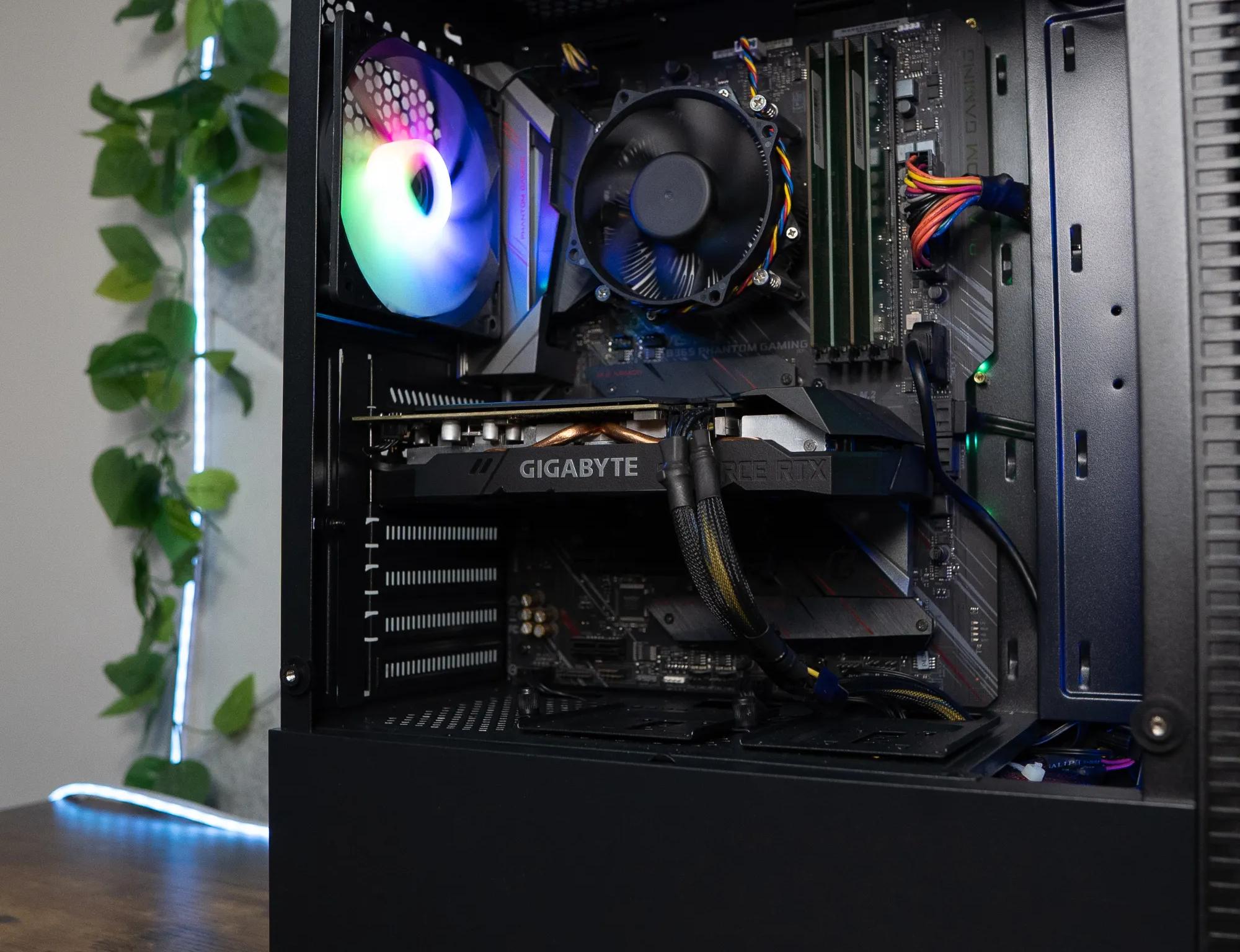 🍬🚀 | GIGABYTE RTX 2060 6GB | INTEL i7 8700 | 32GB DDR4 RAM | 1.25TB | Candy Rocket