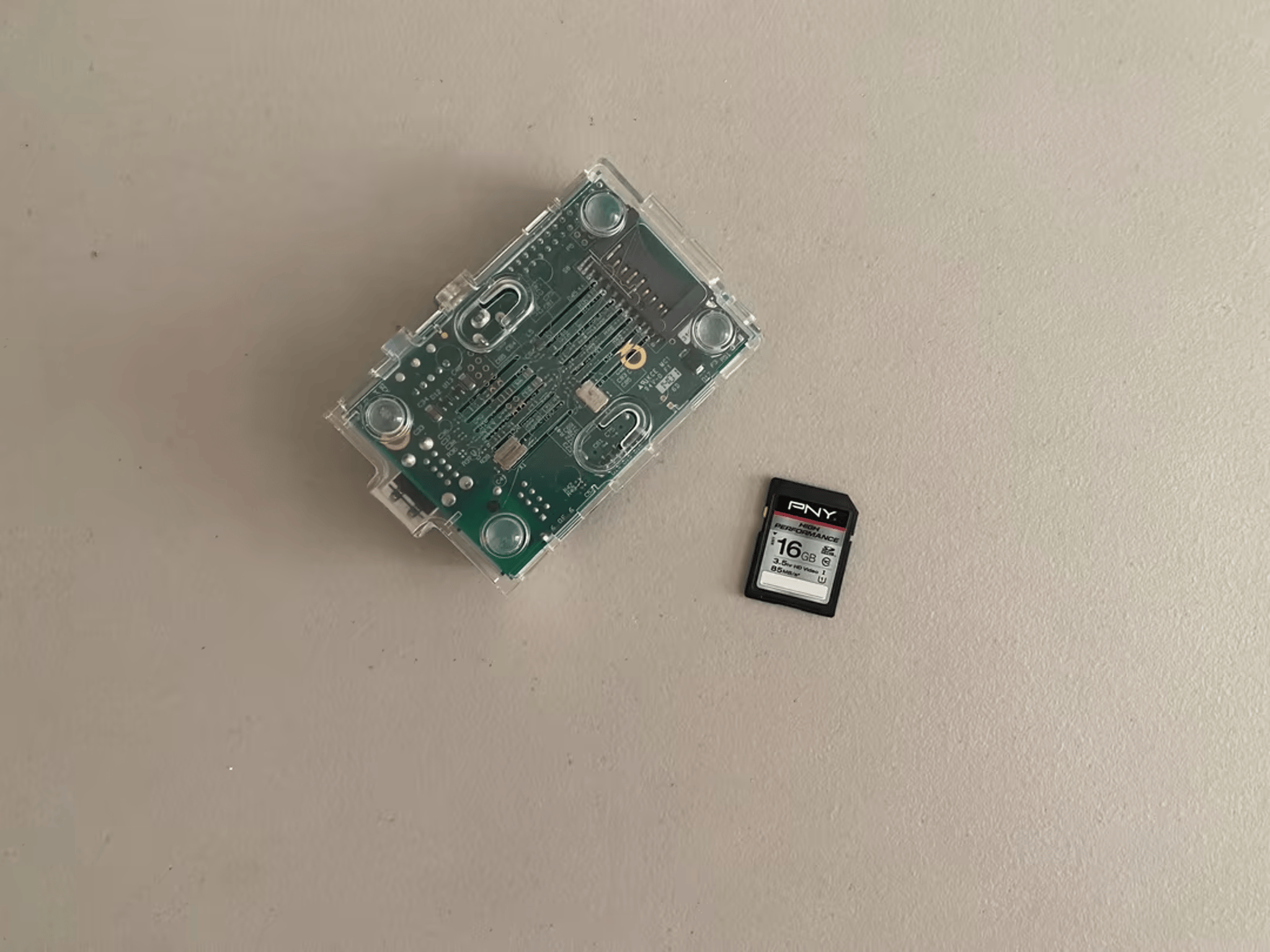 Raspberry Pi B+ Rev 1.0 and 16gb SD card