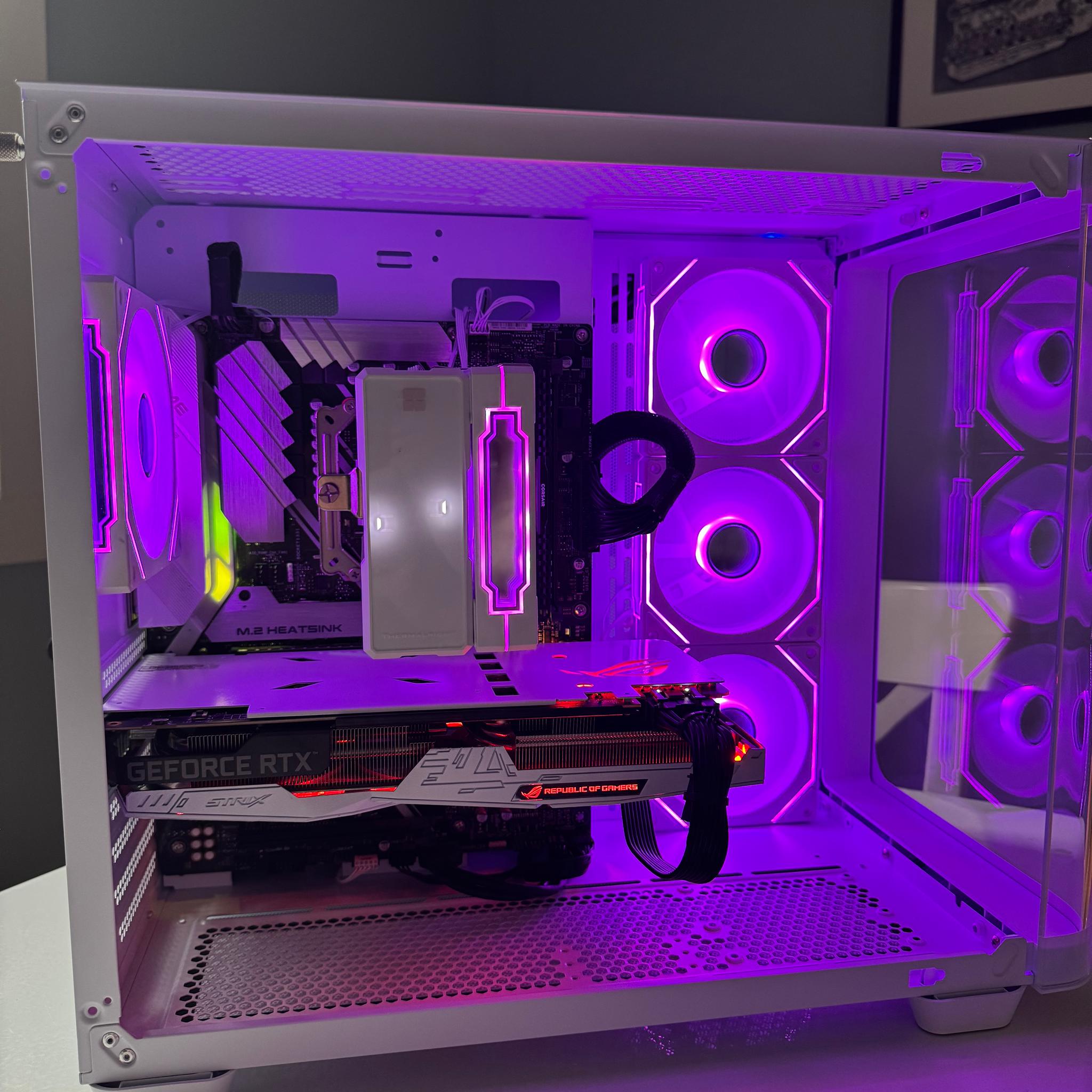 !!Panda themed gaming PC!! Ryzen 5 4500 - 2060 - 16 GBs - 512 Nvme