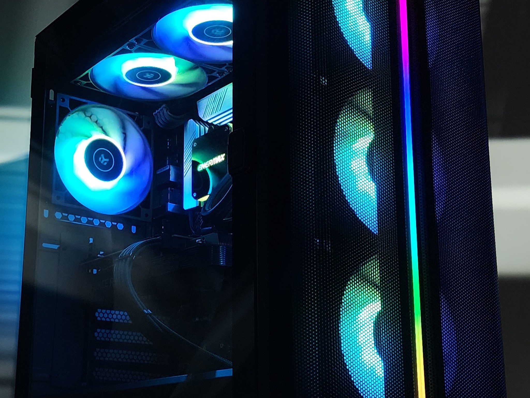 Gaming PC Ryzen 7 5700X 16GB RAM 1TB SSD RTX 3070 8GB Windows 11 Computer