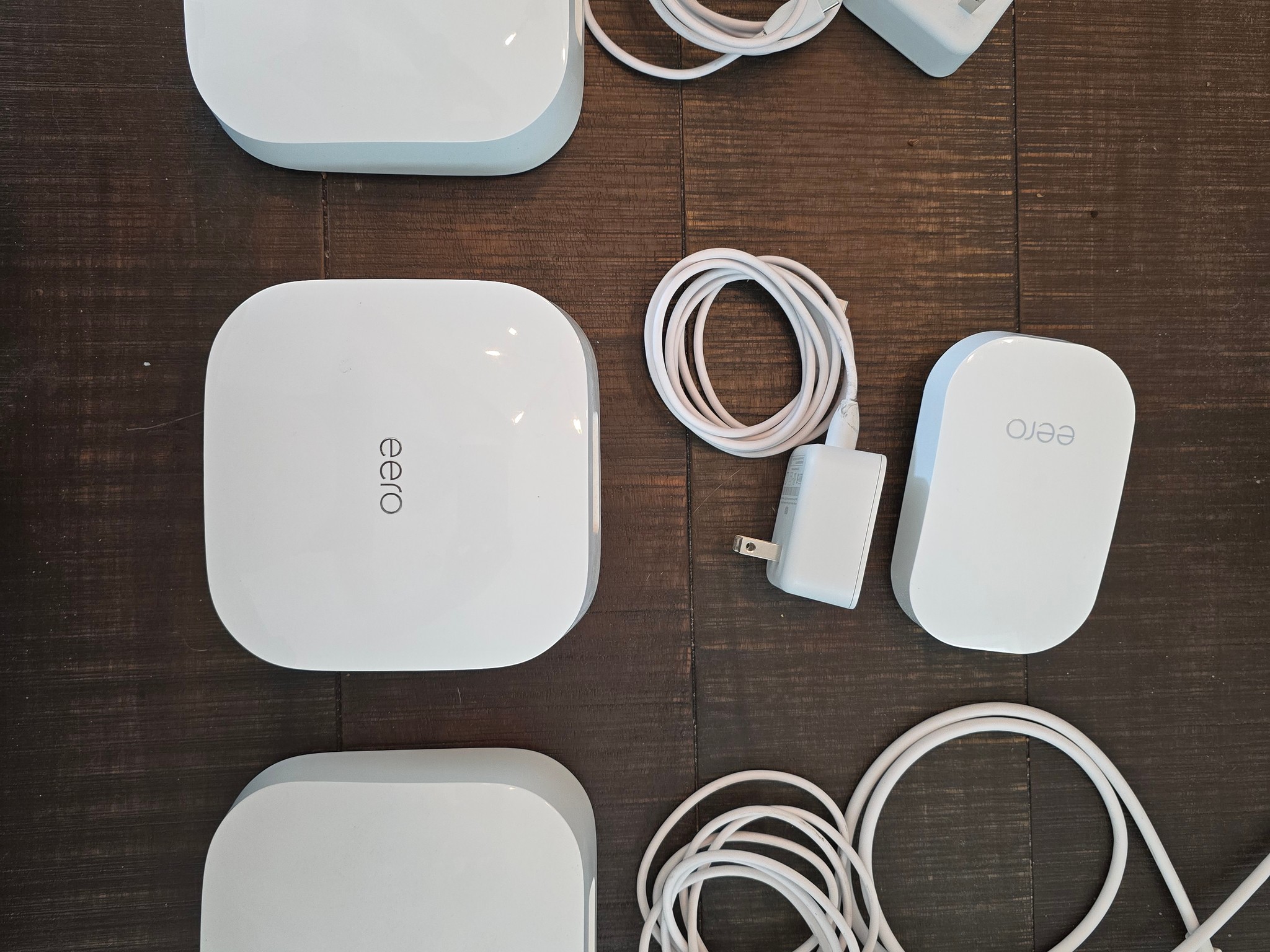 Eero 6 Pro 3 Pack + Eero Beacon Extender
