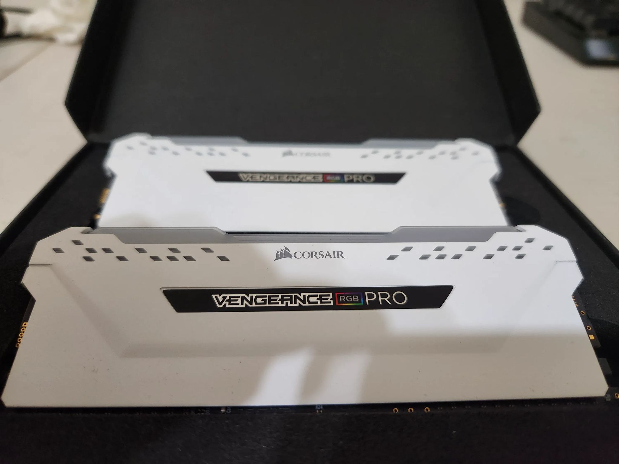 Corsair Vengeance RGB Pro DDR4-3200MT/s CL16 2x8GB Kit