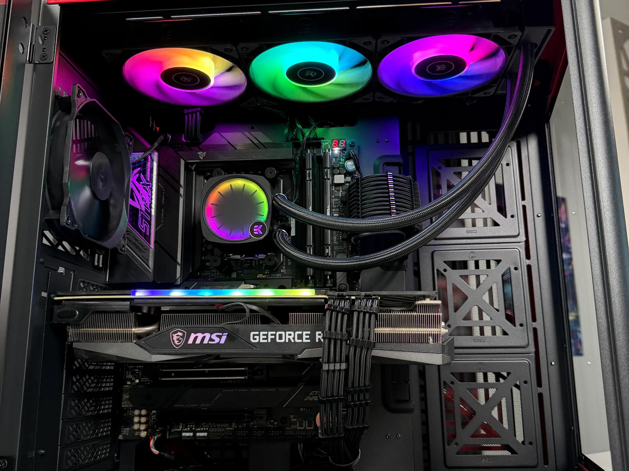 Insane Ryzen 7 7700 + RTX 3070 Gaming PC