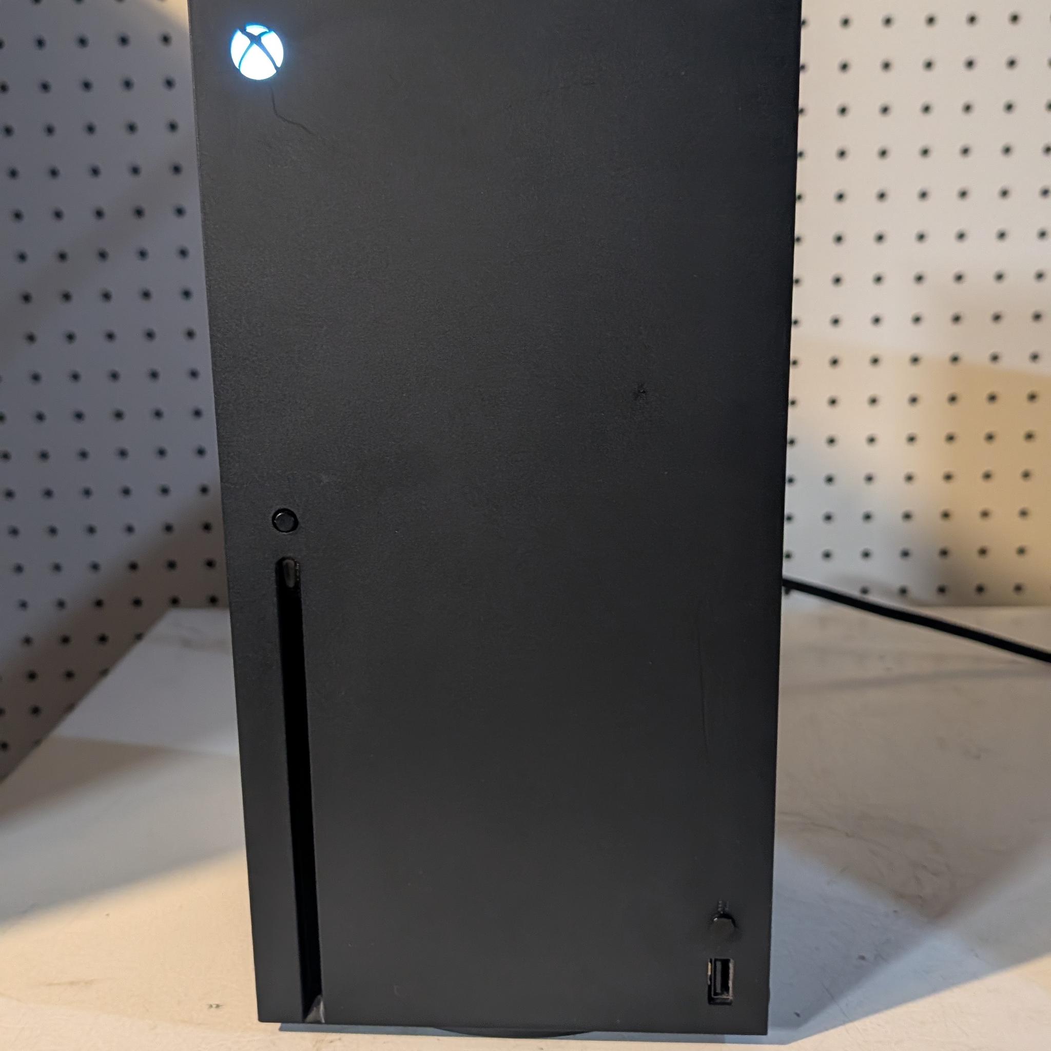 Xbox Series X complete in box