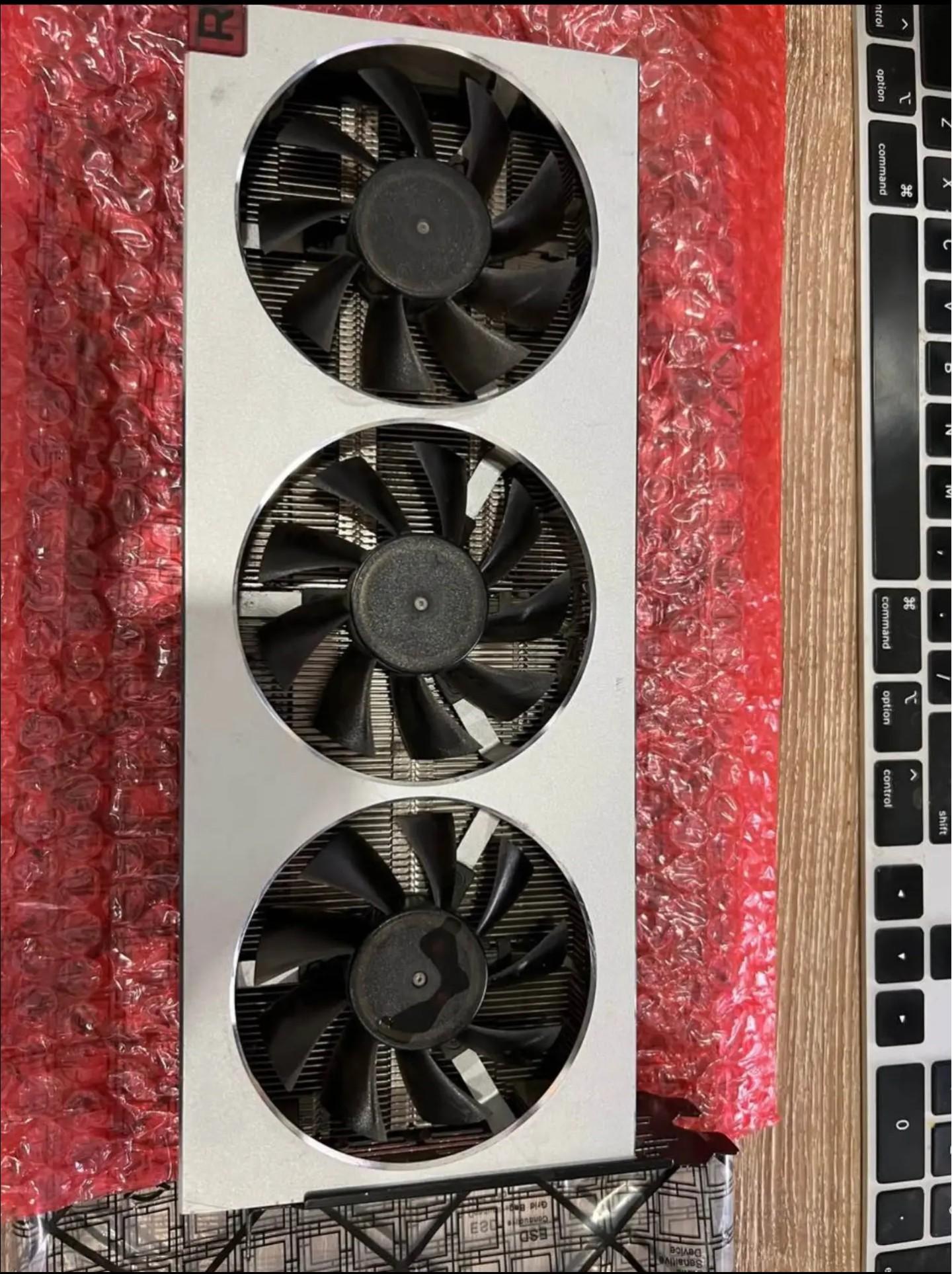 XFX Radeon Vega vii