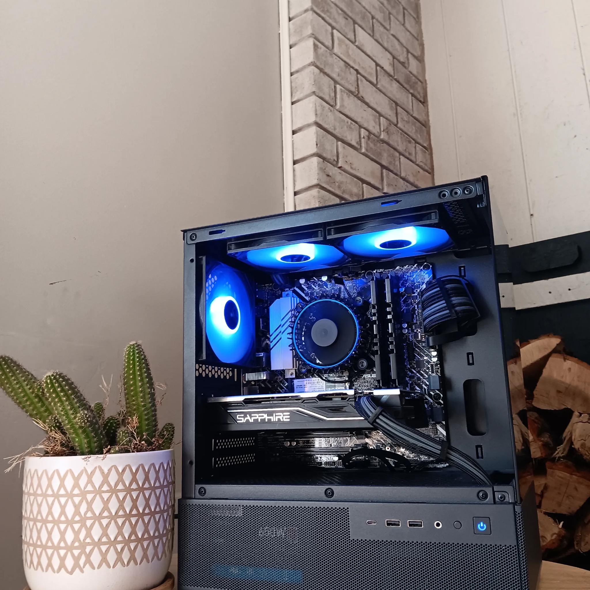 💎Budget Aesthetics💎/Rx 580 8gb/Intel i3-12100f/16gb ddr4 3200mhz/1tb nvme/