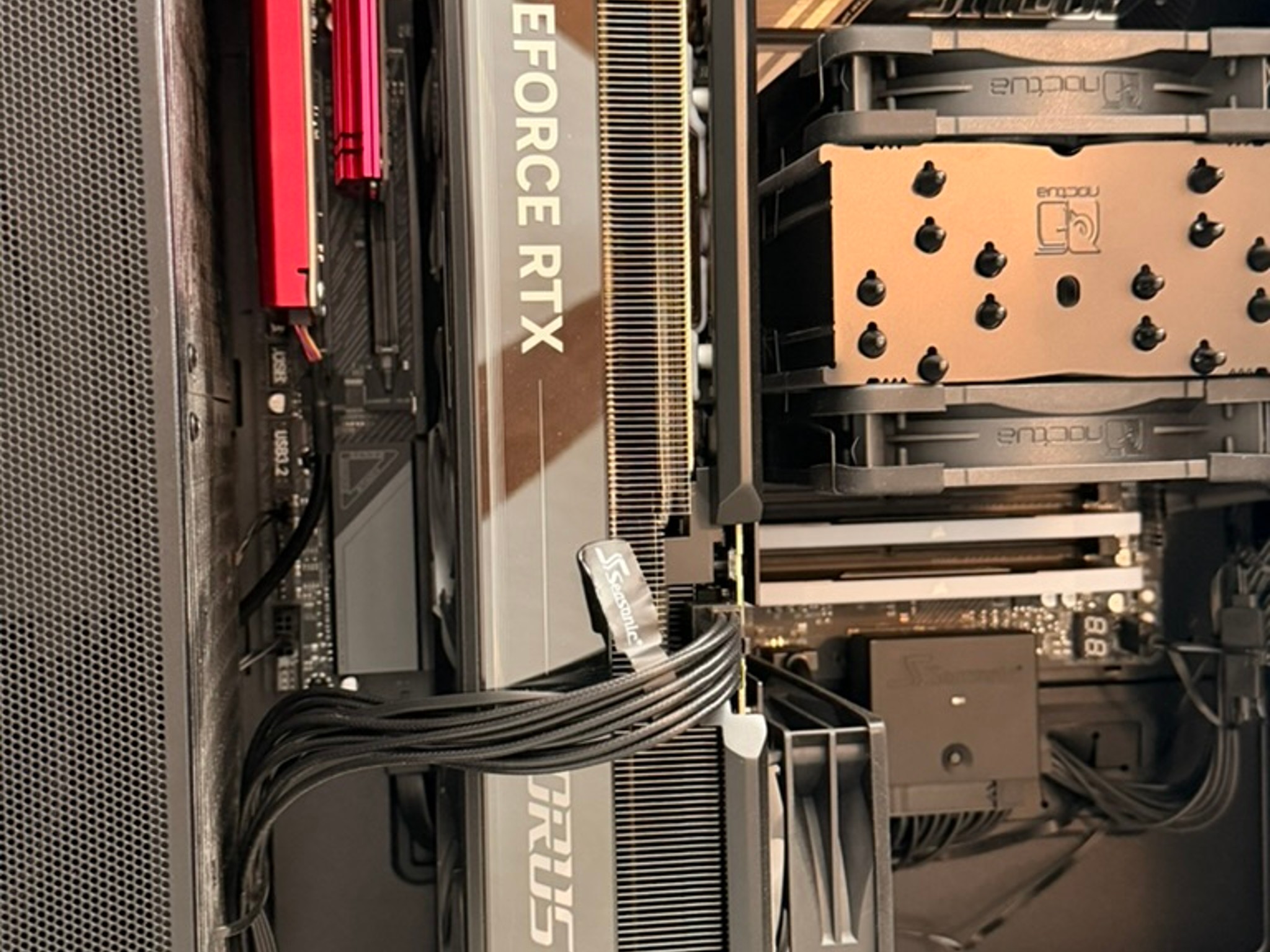 GIGABYTE AORUS GeForce RTX 5090 MASTER 32G