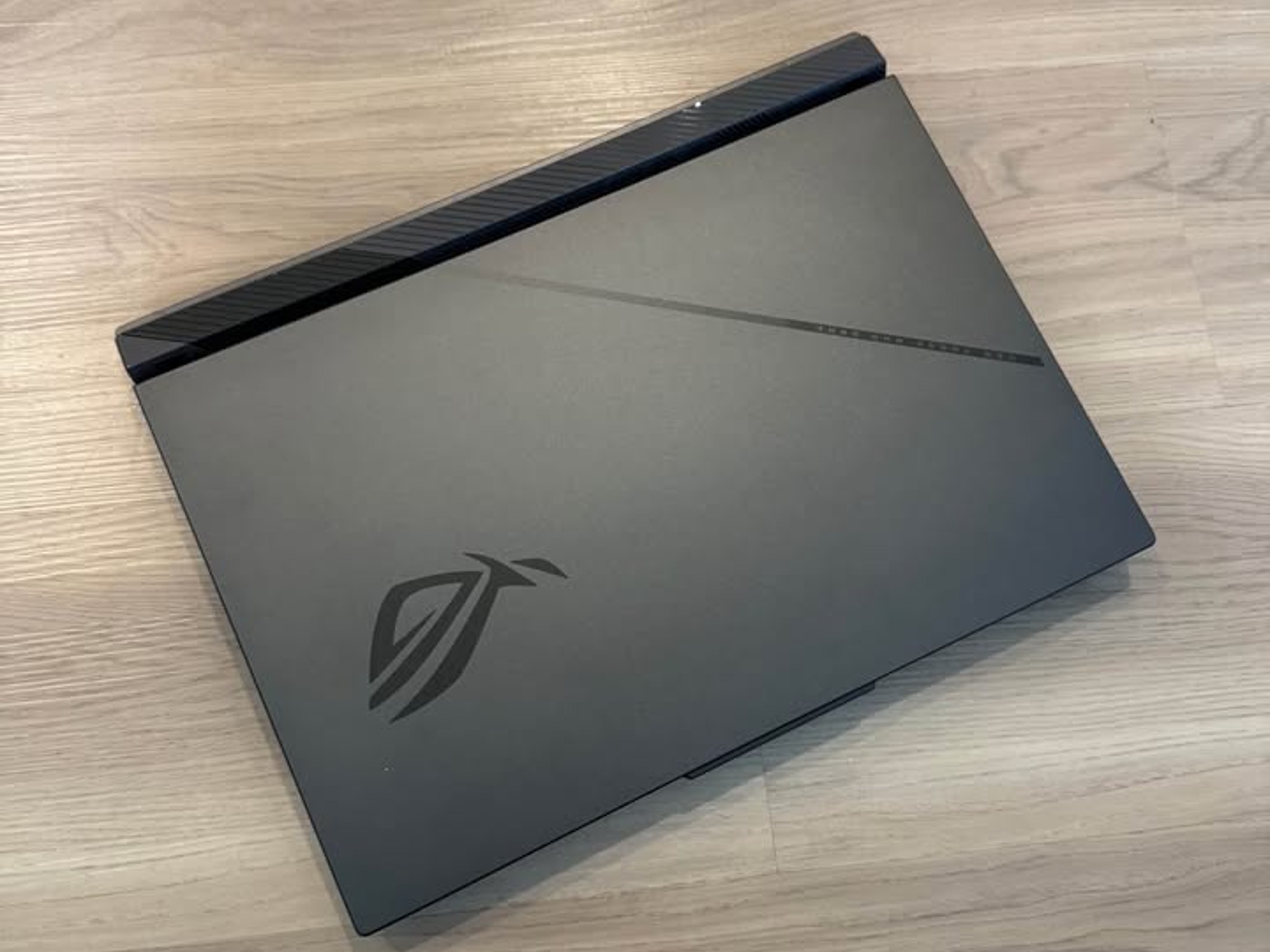 ASUS ROG Strix G16 - Ryzen 9 9955HX3D RTX 5070 Ti 32GB RAM 1TB SSD 16" 2.5K 240Hz