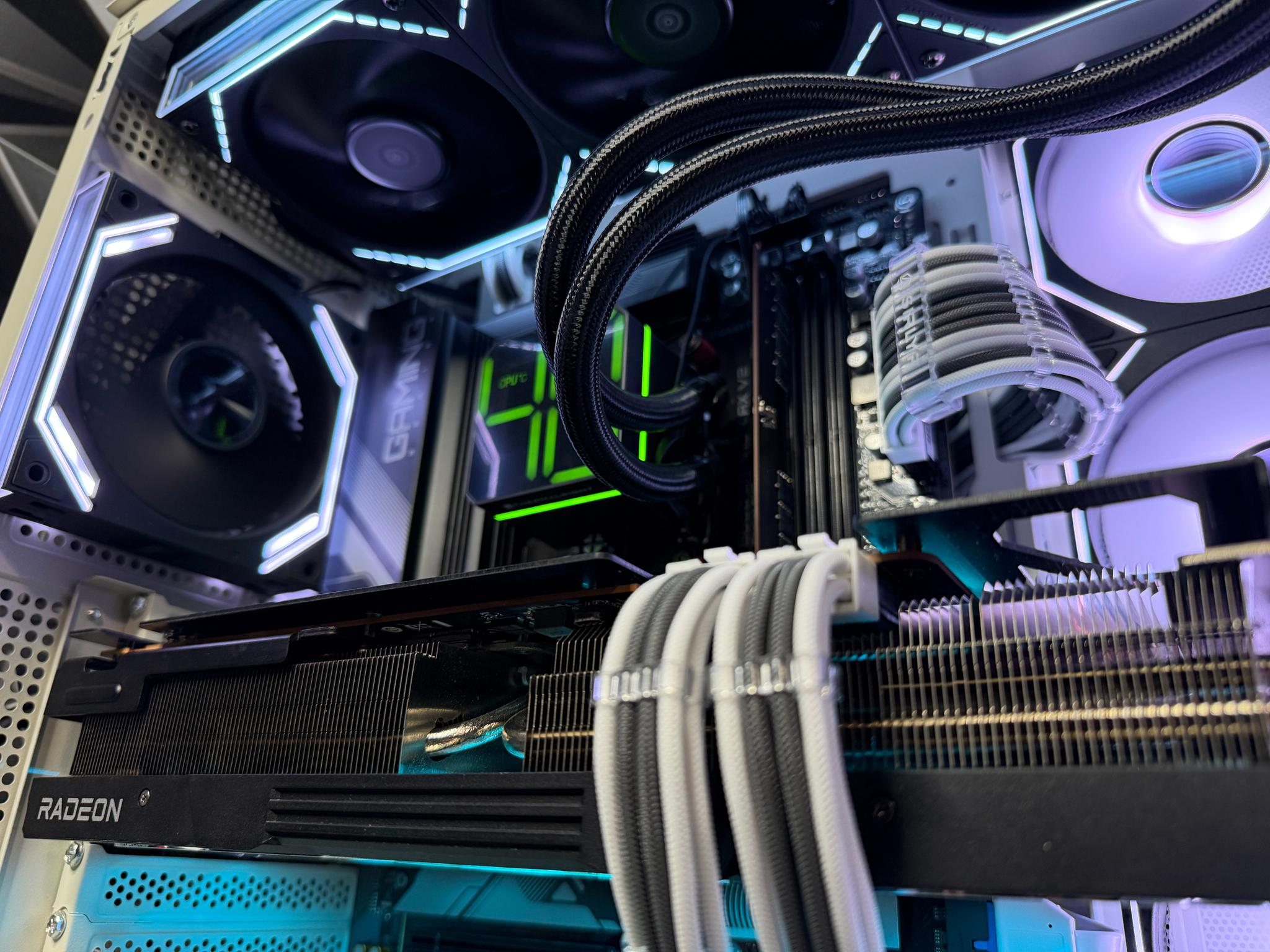 💀🕹️ RETRO REAPER 79 🕹️💀 Ryzen 9 7900X| RX 7900XT 20GB| 4.5 TB NVMe| 32 GB DDR5| 850W Gold PSU