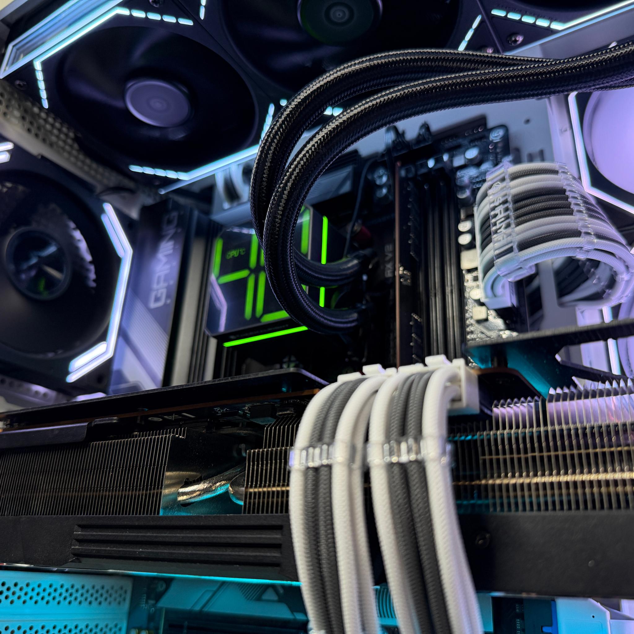 💀🕹️ RETRO REAPER 79 🕹️💀 Ryzen 9 7900X| RX 7900XT 20GB| 4.5 TB NVMe| 32 GB DDR5| 850W Gold PSU