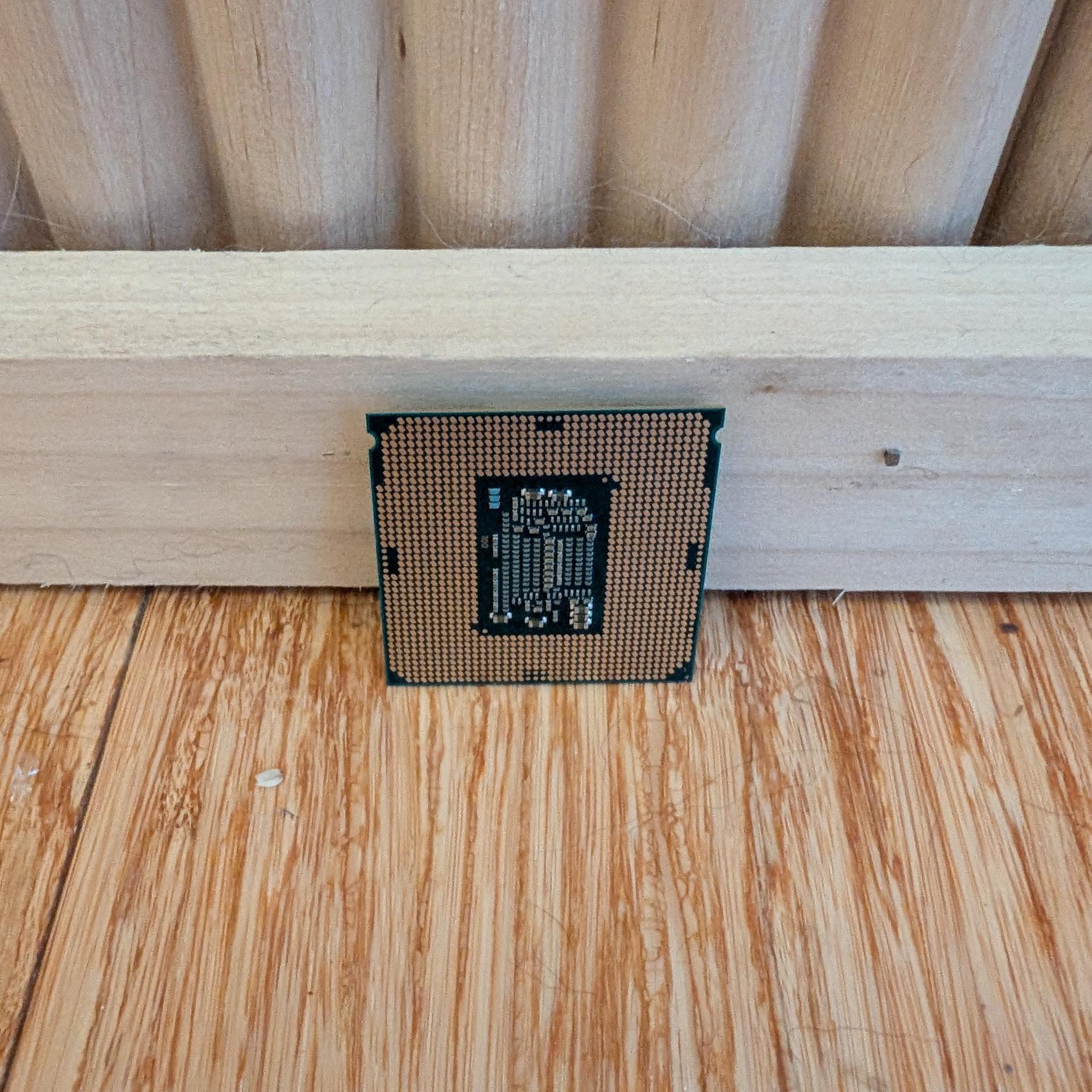 Intel Core i3-8100