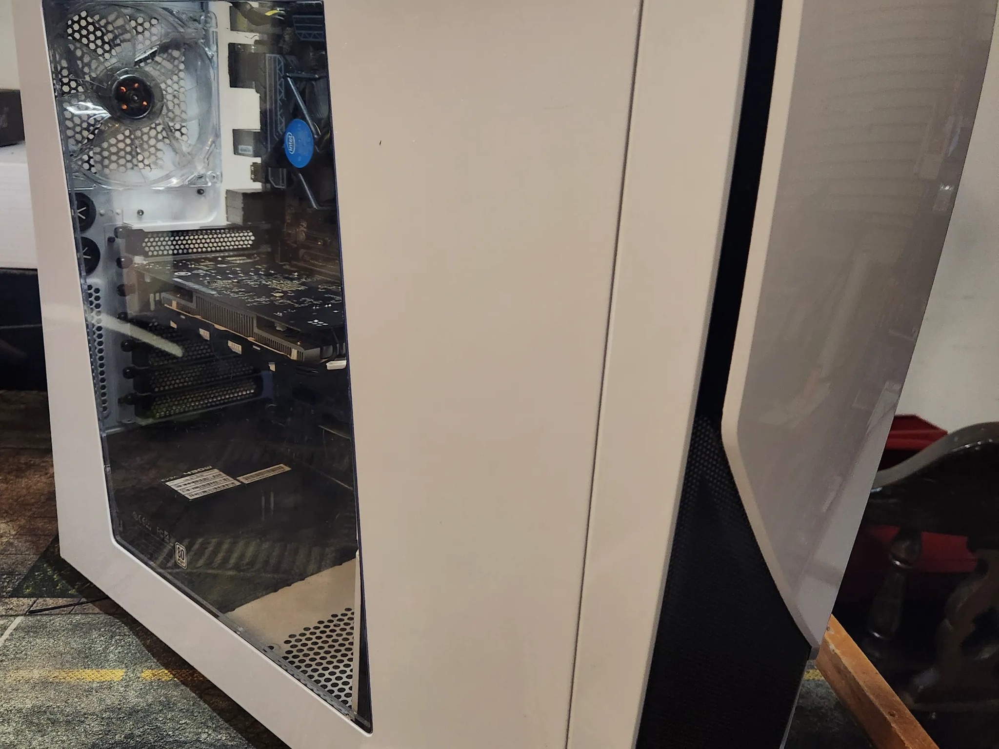 PERFECT ENTRY LEVEL BUDGET GAMING PC!  Intel I7-6700, 1050ti!  Esports panda build!