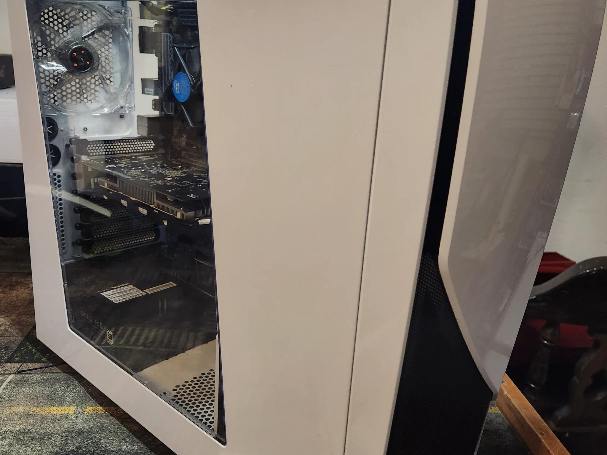 PERFECT ENTRY LEVEL BUDGET GAMING PC!  Intel I7-6700, 1050ti!  Esports panda build!