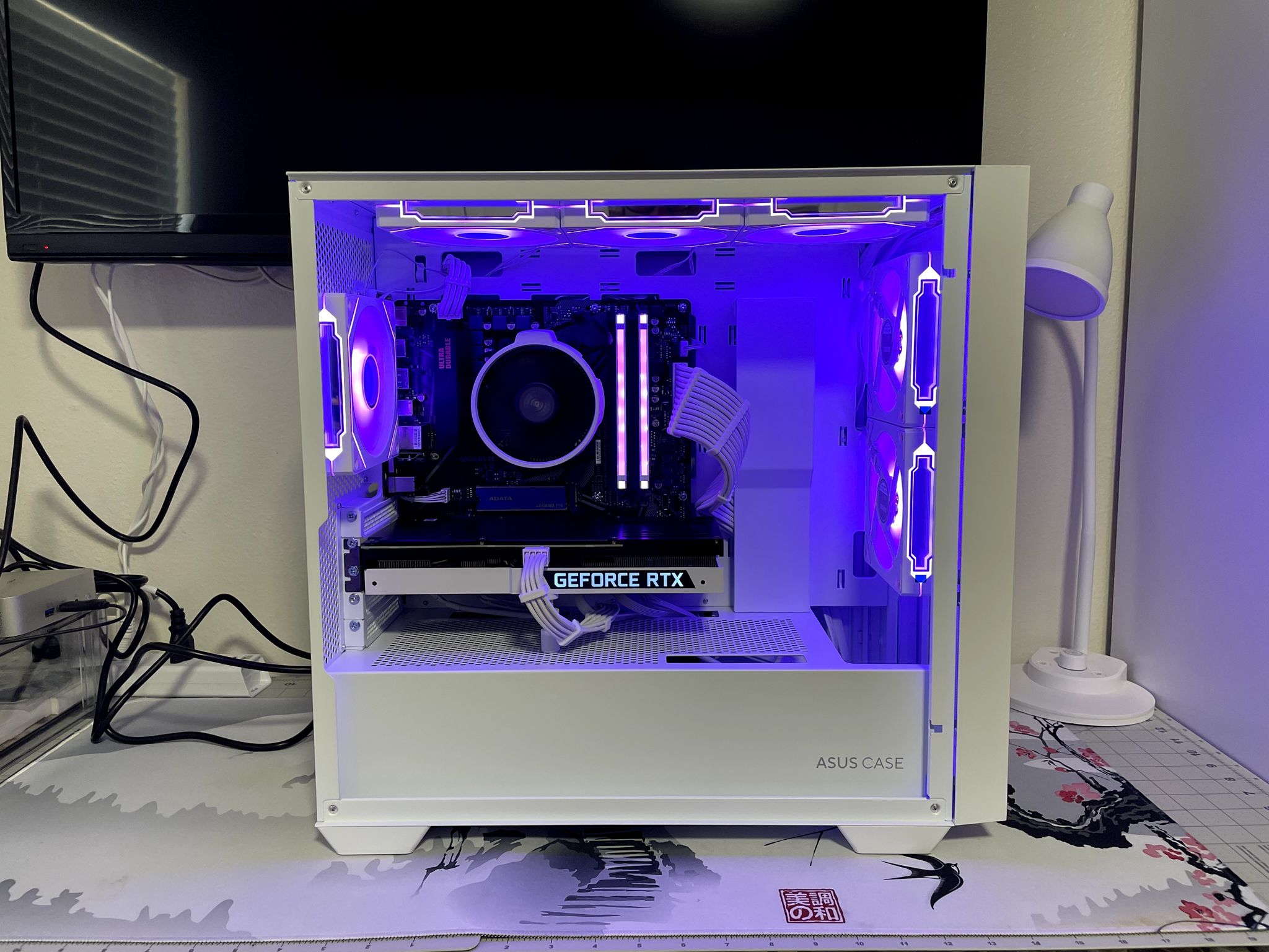 White RTX 3070 Gaming PC (Ryzen 5 5600X | 16GB RAM | 512GB RAM | WiFi + BT)