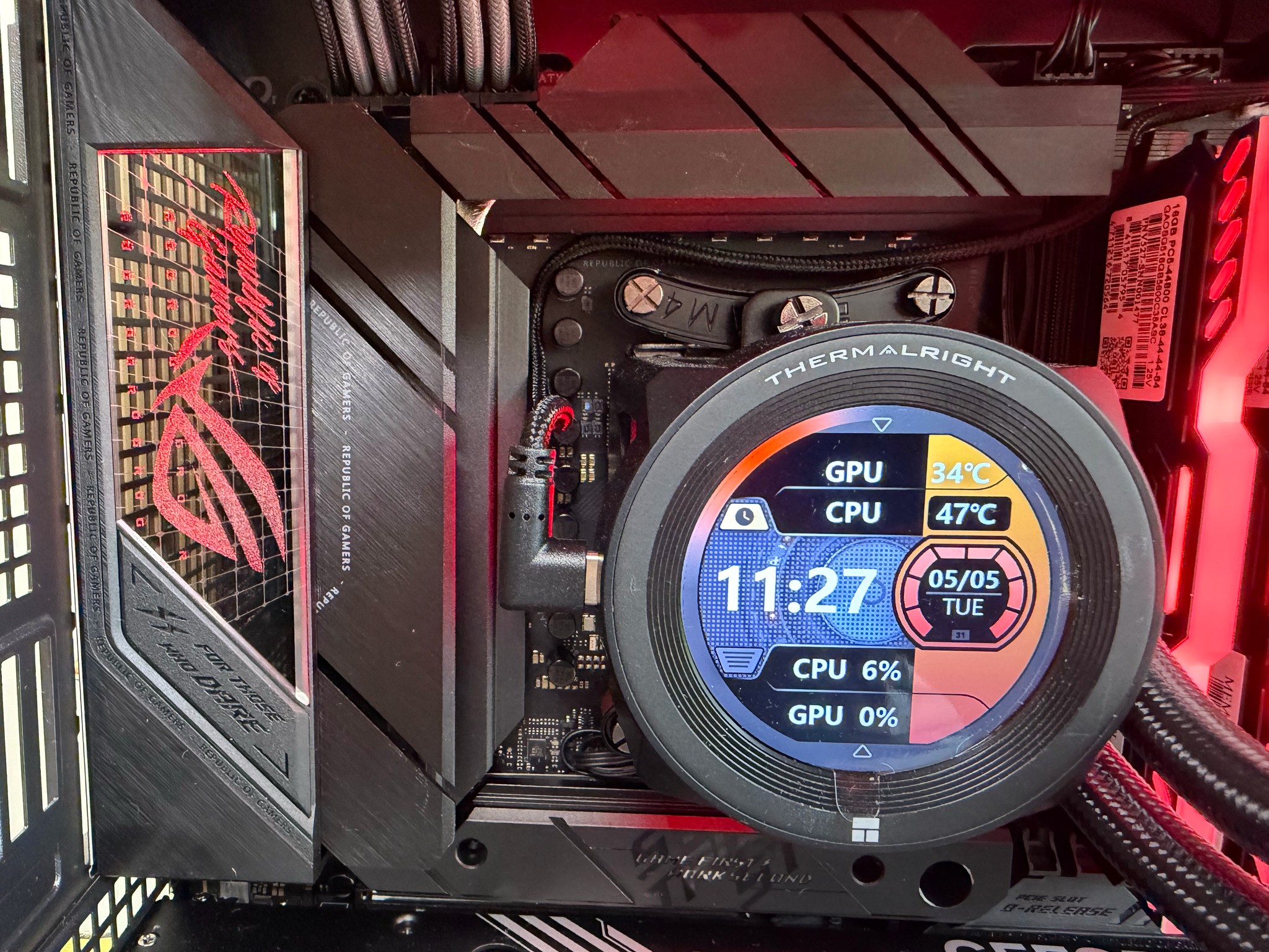 Cinder Ascent ROG AM5 Gaming PC AMD 7500X3D RTX 5070 32GB DDR5 1TB NVMe Gen4