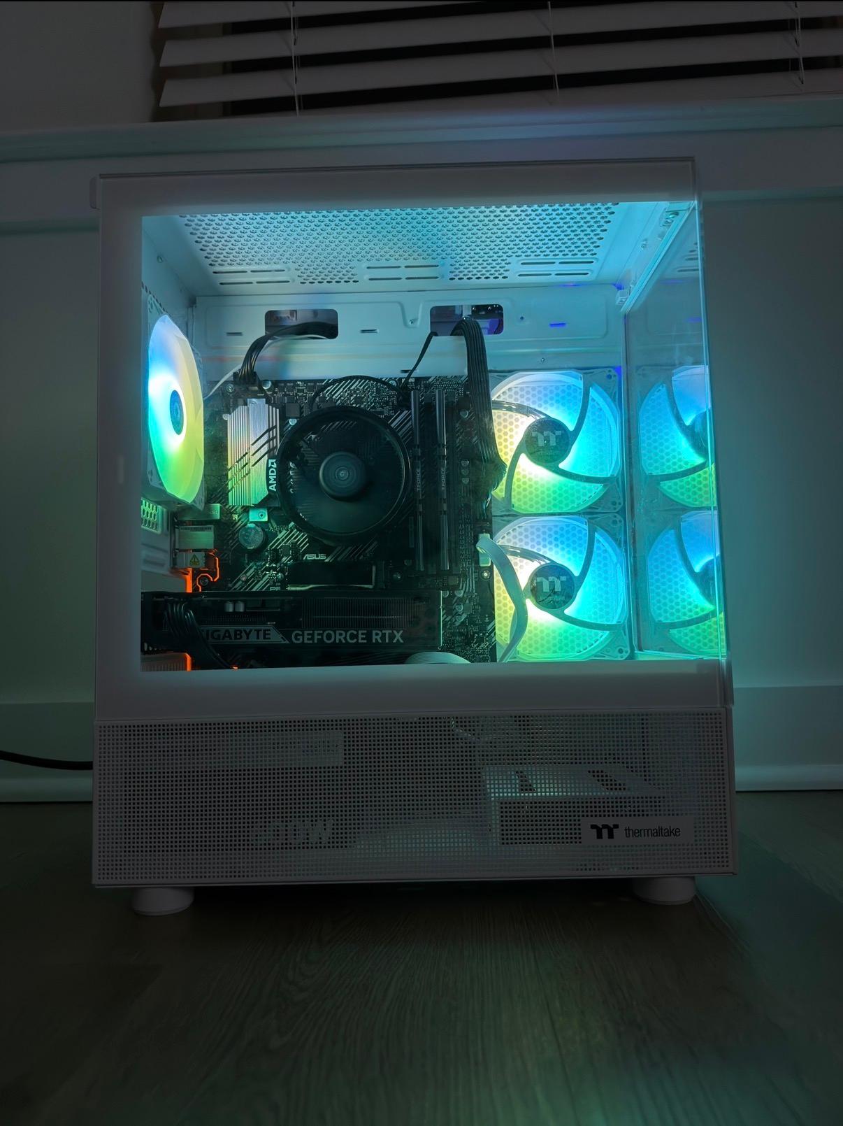 Brand New Custom PC (Ryzen 5 5500, RTX 5060, 16 GB RAM)