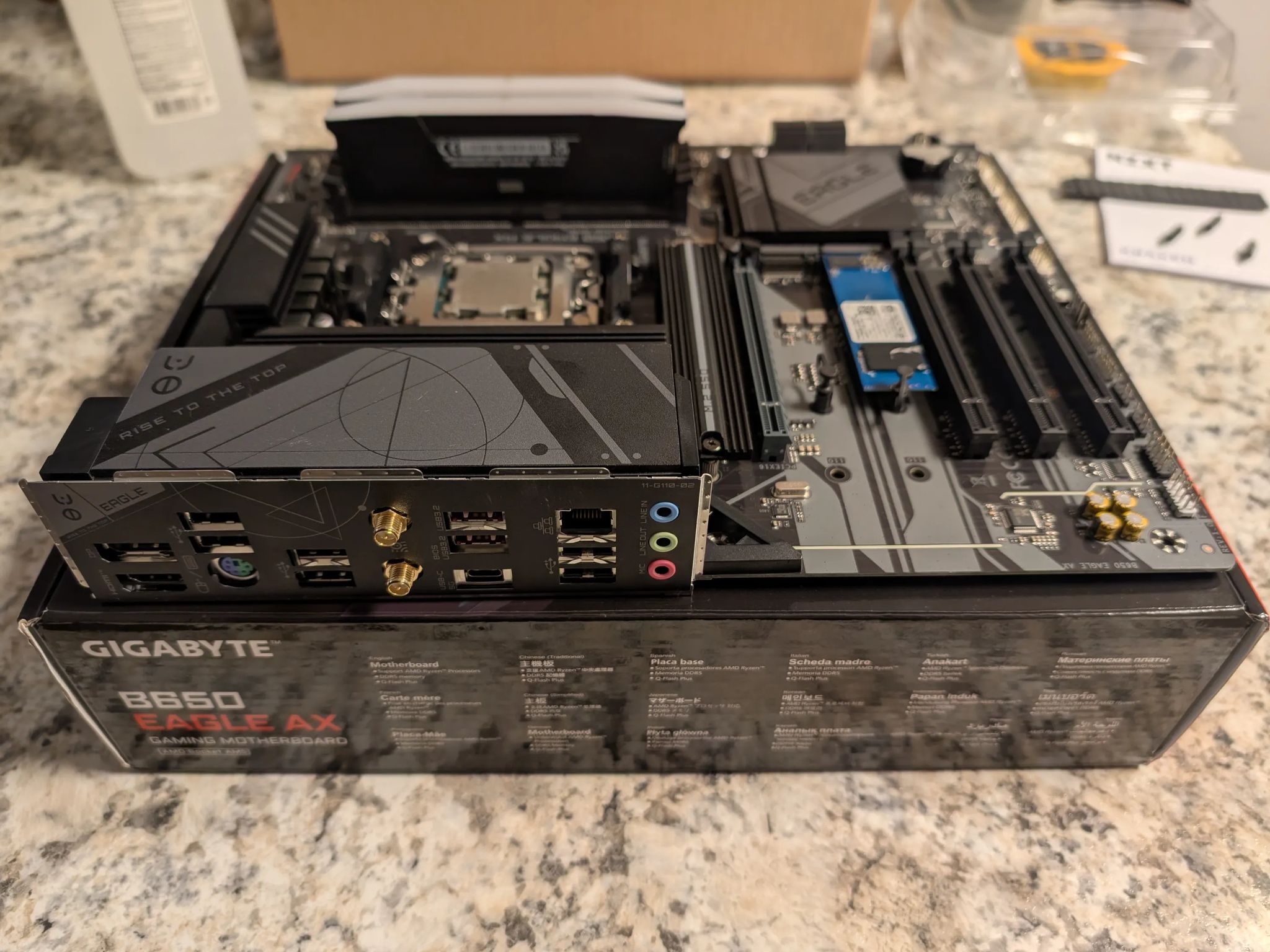 Ryzen 5 7600X | Gigabyte Eagle AX B650 | 64GB DDR5 RAM| 3TB SSD