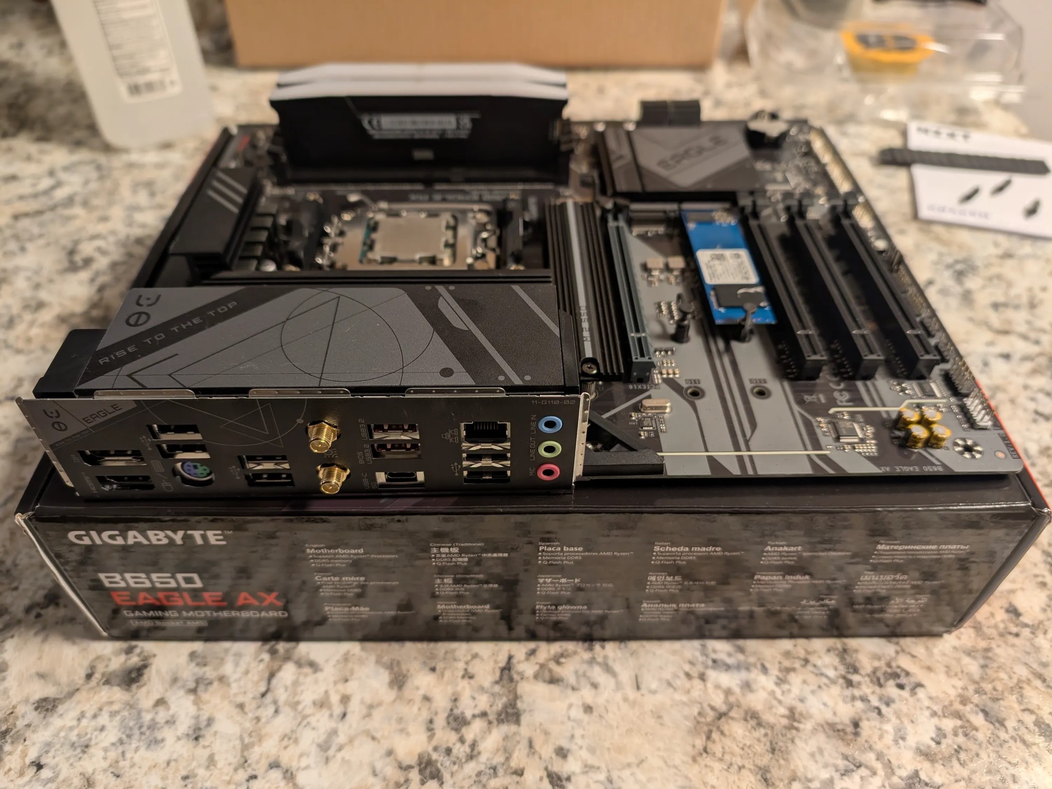 Ryzen 5 7600X | Gigabyte Eagle AX B650 | 64GB DDR5 RAM| 3TB SSD