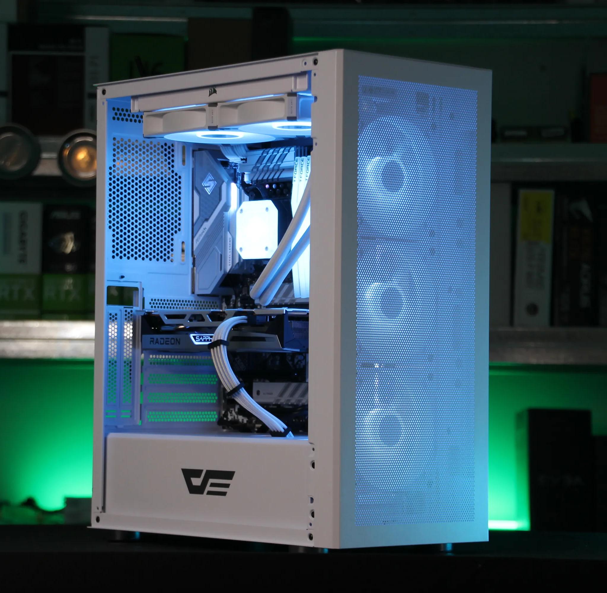 𝘾𝙊𝙈𝙀𝙏 // Intel Core i5-13400F, RX 6600 XT // Mid-range Gaming PC